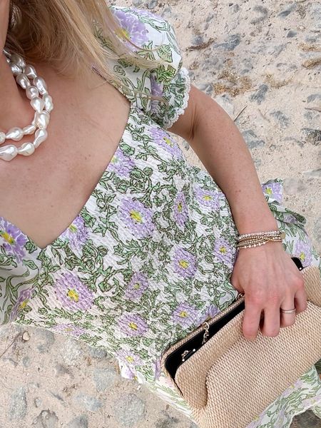 Never sleep on a great block print… or the perfect clutch 🫶

Beach wedding, preppy style, coastal grandmother, vacation outfit, grandmillennial style, oliphant, roller rabbit, summer dresses, summer trends, vacation dresses, fashion forward, dresses, mom style, statement dresses, vacation style, statements, splurges, saves, staples, slow fashion, thoughtful details, elegant timeless, colorful, classic, feminine style, beach wedding, cocktail dress, garden party

#LTKSeasonal #LTKWedding #LTKParties
