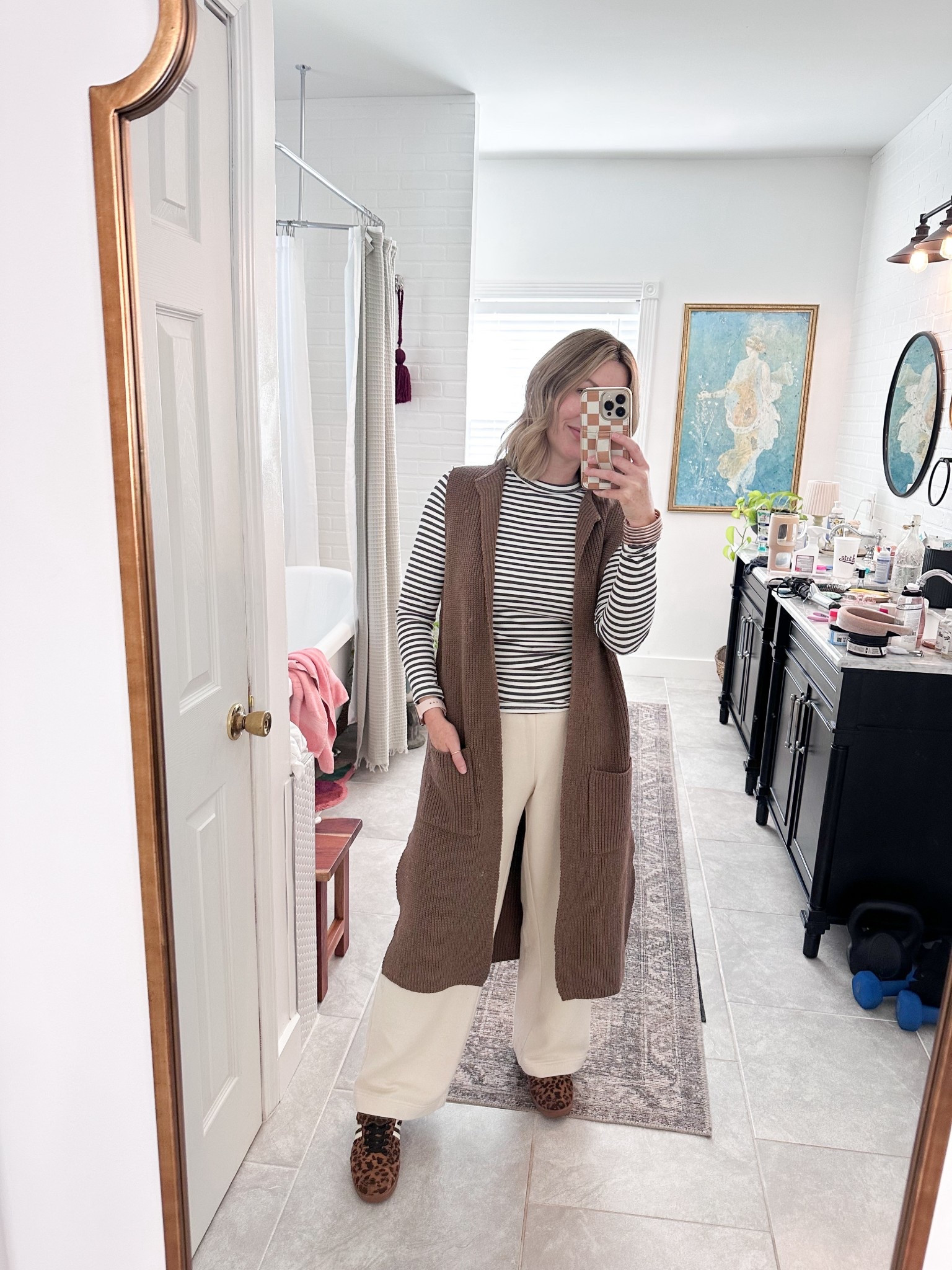 This basic striped tee from Walmart is darling!  So comfy! Under $10 too 
Walmart fashion 

#LTKFindsUnder50 #LTKTravel #LTKWorkwear