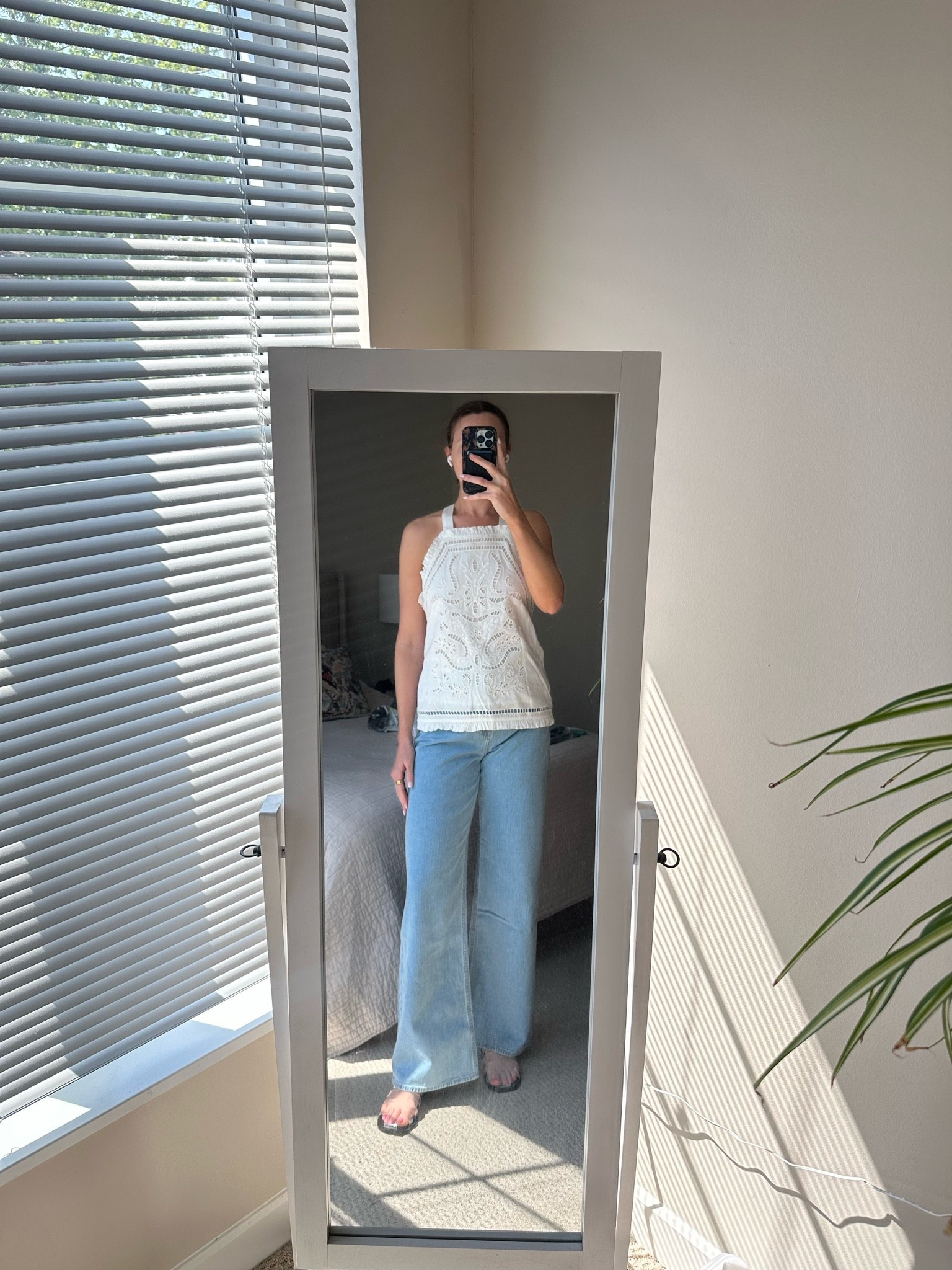 Sezane is that girl with jelly sandals

#LTKgrwm #LTKootd #LTKmomlife