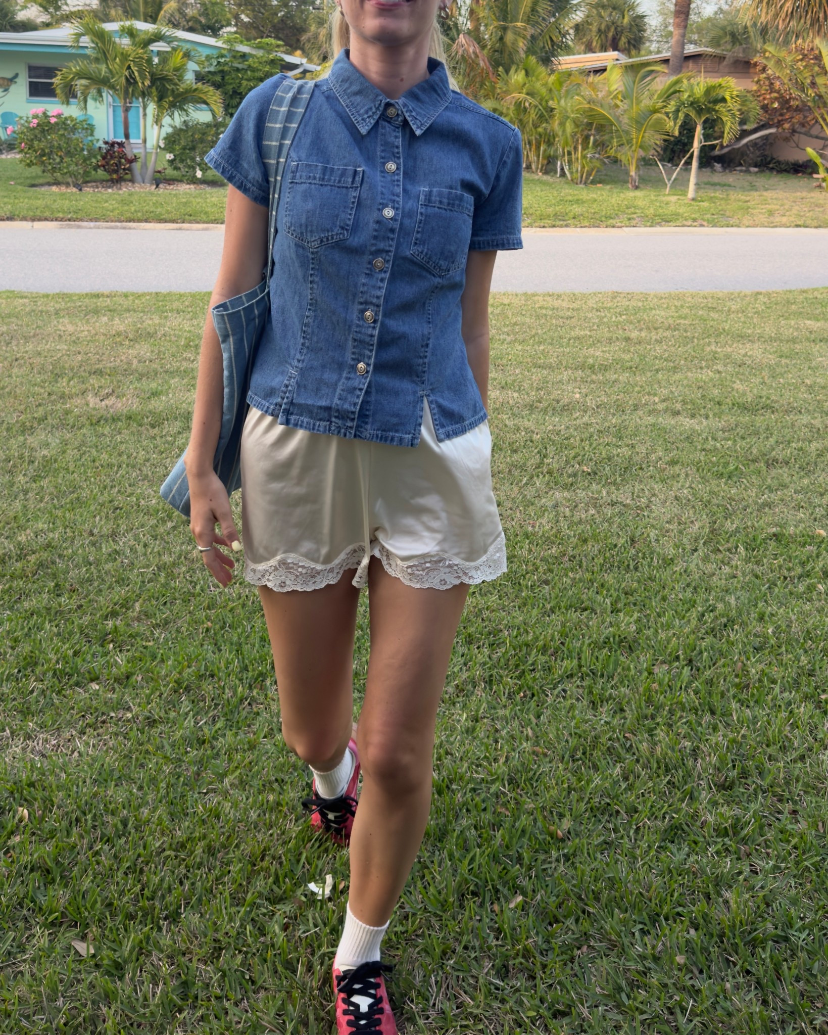Spring 2025 casual outfit 

#LTKFindsUnder50 #LTKShoeCrush #LTKStyleTip