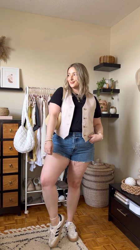 5 spring outfits with a linen vest

Midsize spring style, midsize outfits


#LTKVideo #LTKmidsize #LTKstyletip