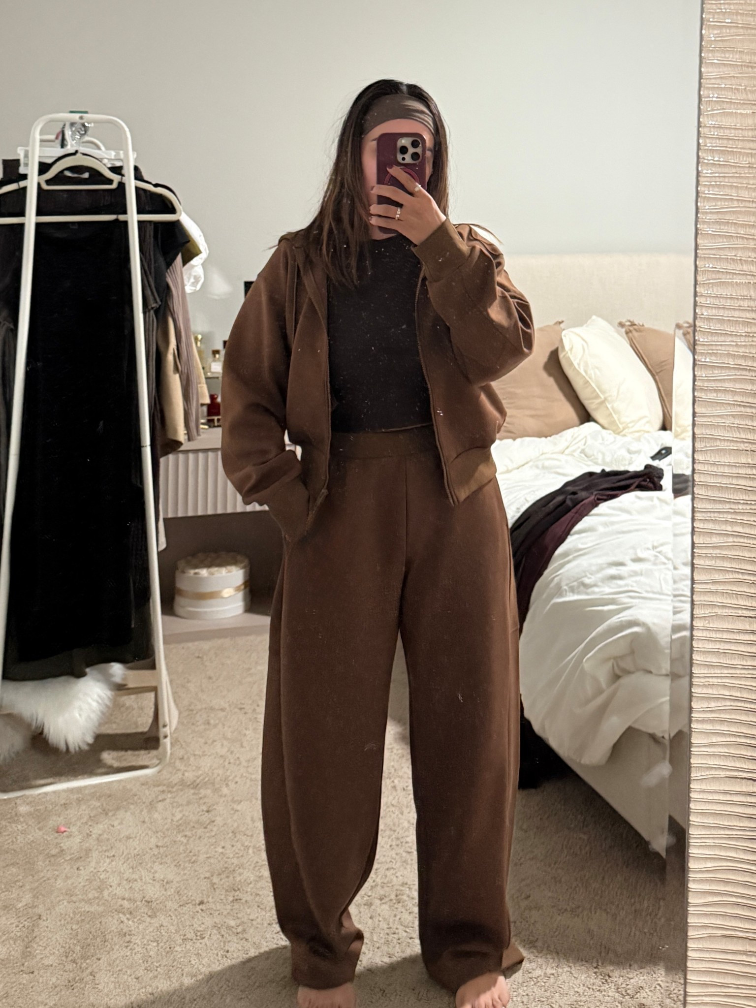 Comfiest travel/lounge set 

5’0 wearing small in both 

#LTKFindsUnder50 #LTKTravel #LTKPetite