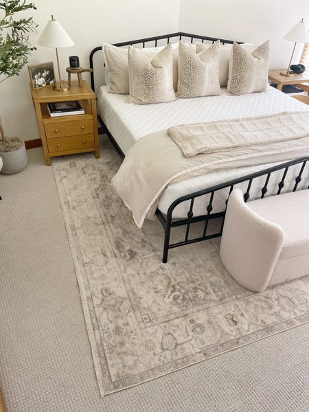 HOME \ new rug in the guest bedroom!

Decor
Target 
Amazon 

#LTKhome