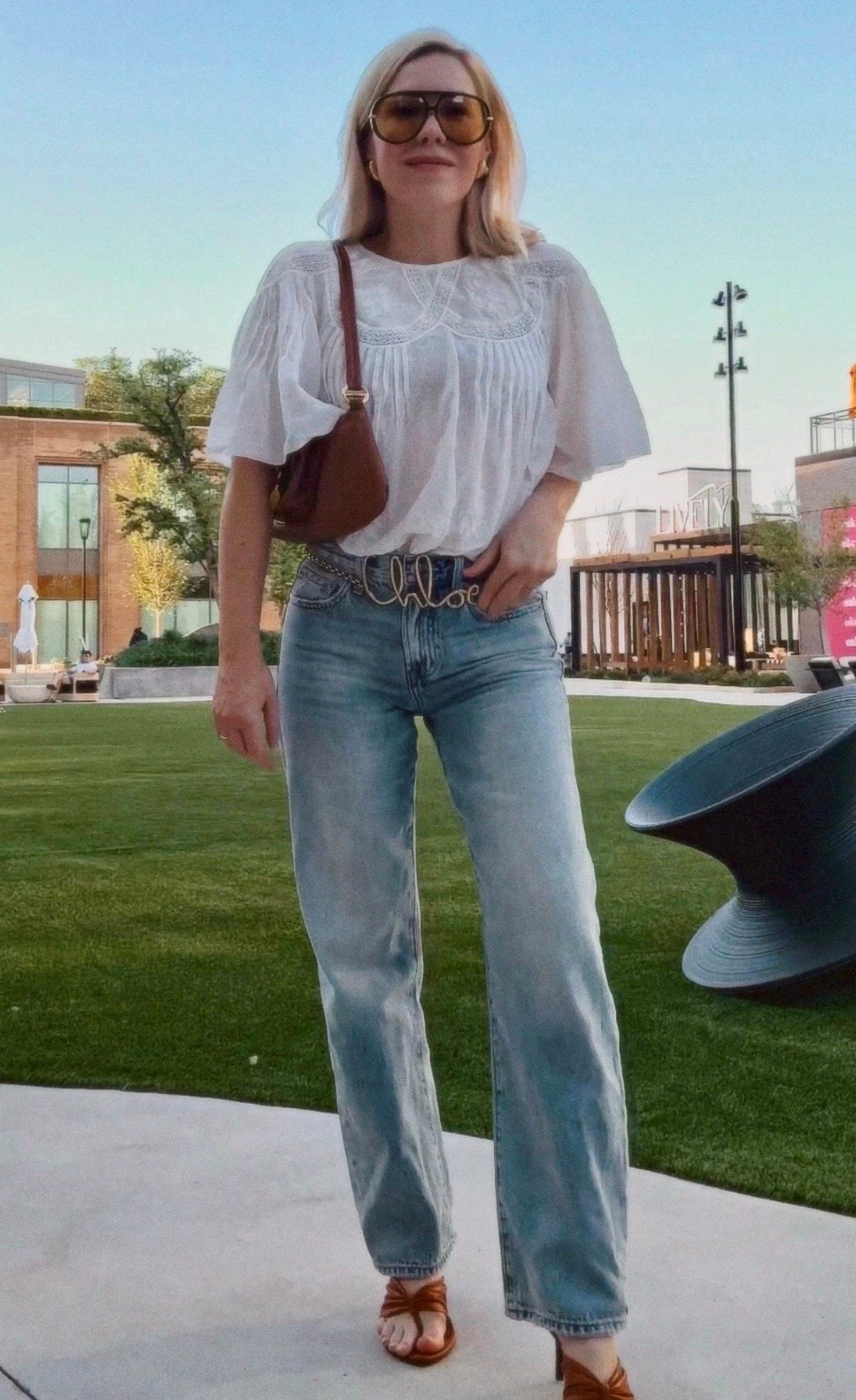 These are my favorite barrel jeans 
Jeans
White top
Lace top
Spring Outfit

#LTKSeasonal #LTKdayinmylife