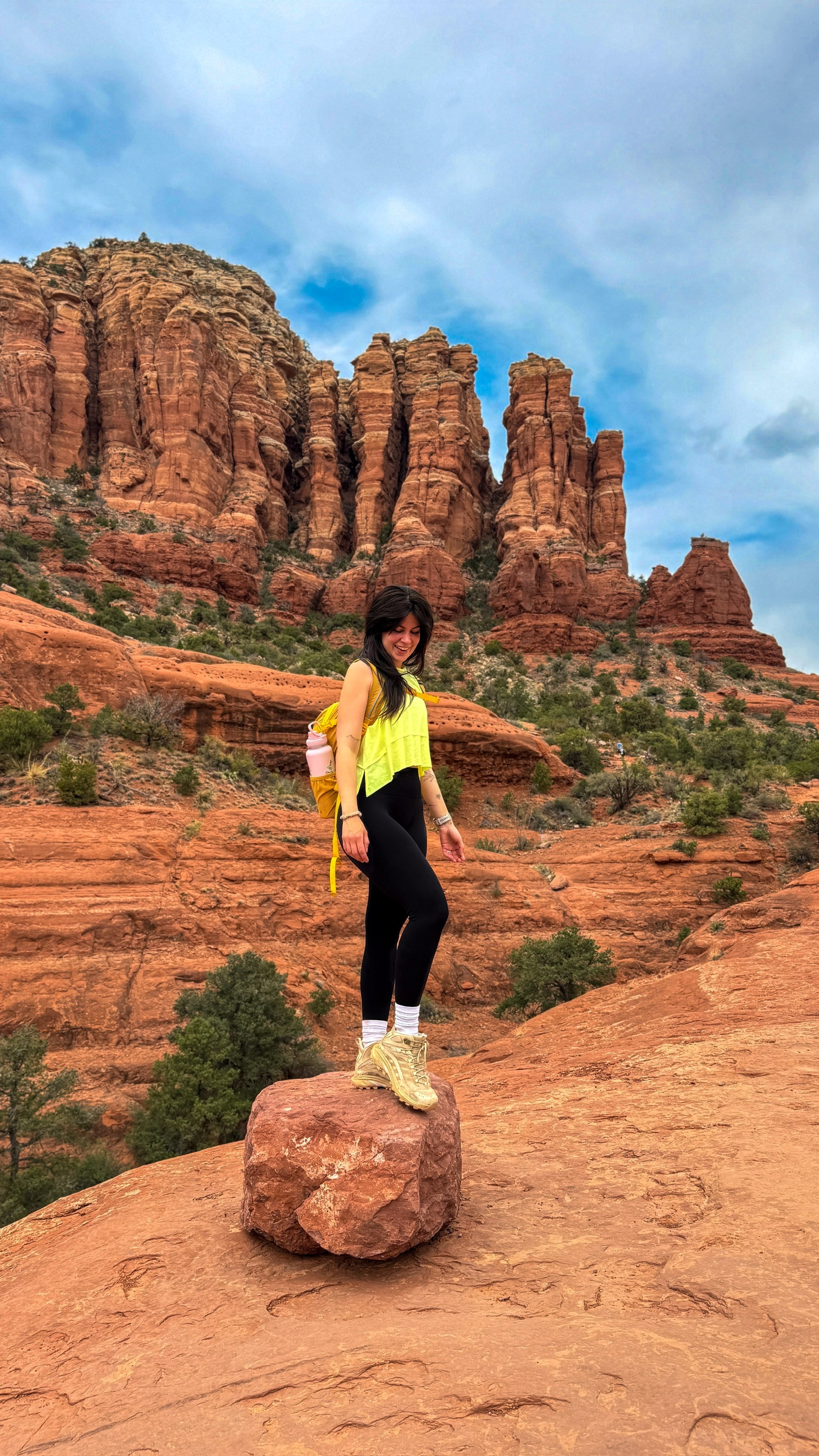 Travel Outfit | Outdoorsy Outfit | Granola Girl Outfit | Arizona Travel | Hiking Outfit | Adventure Outfit | Sedona Arizona

Wearing:
Merrell Women's Moab 3 Mid Waterproof poplar
Oner Active effortless seamless leggings 
Freepeople tempo tank - sour citrus 
Takeya 40l water bottle pink 

#LTKTravel #LTKStyleTip #LTKActive