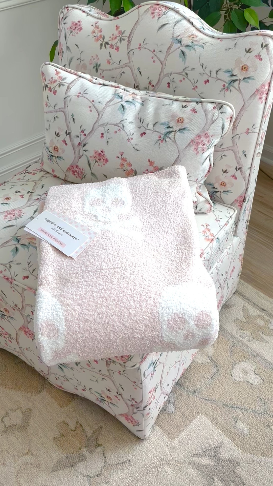 Cupcakes & Cashmere pink Halloween throw blanket!! These are my favorite blankets! As soft as the Barefoot Dreams blankets for a fraction of the price! 

#LTKHome #LTKFindsUnder50 #LTKSeasonal