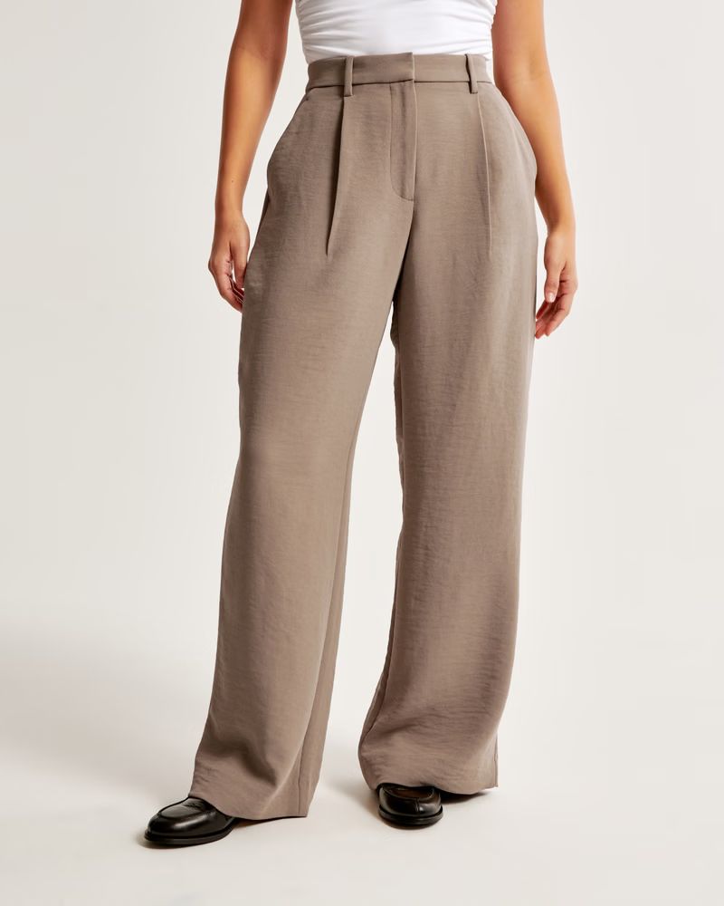 Women's Curve Love A&F Harper Tailored Premium Crepe Pant | Women's Bottoms | Abercrombie.com | Abercrombie & Fitch (US)