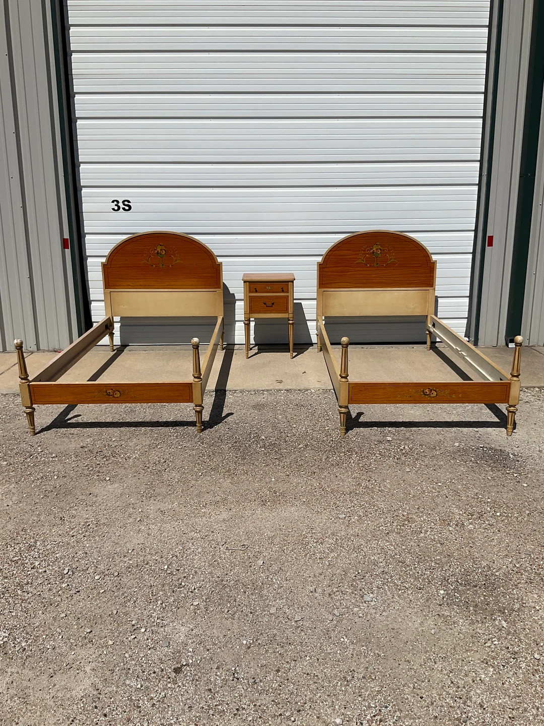 2 Antique Twin Beds Vintage Country French Provincial Single Bedroom Kid Headboard Cottage Coasta... | Etsy (US)