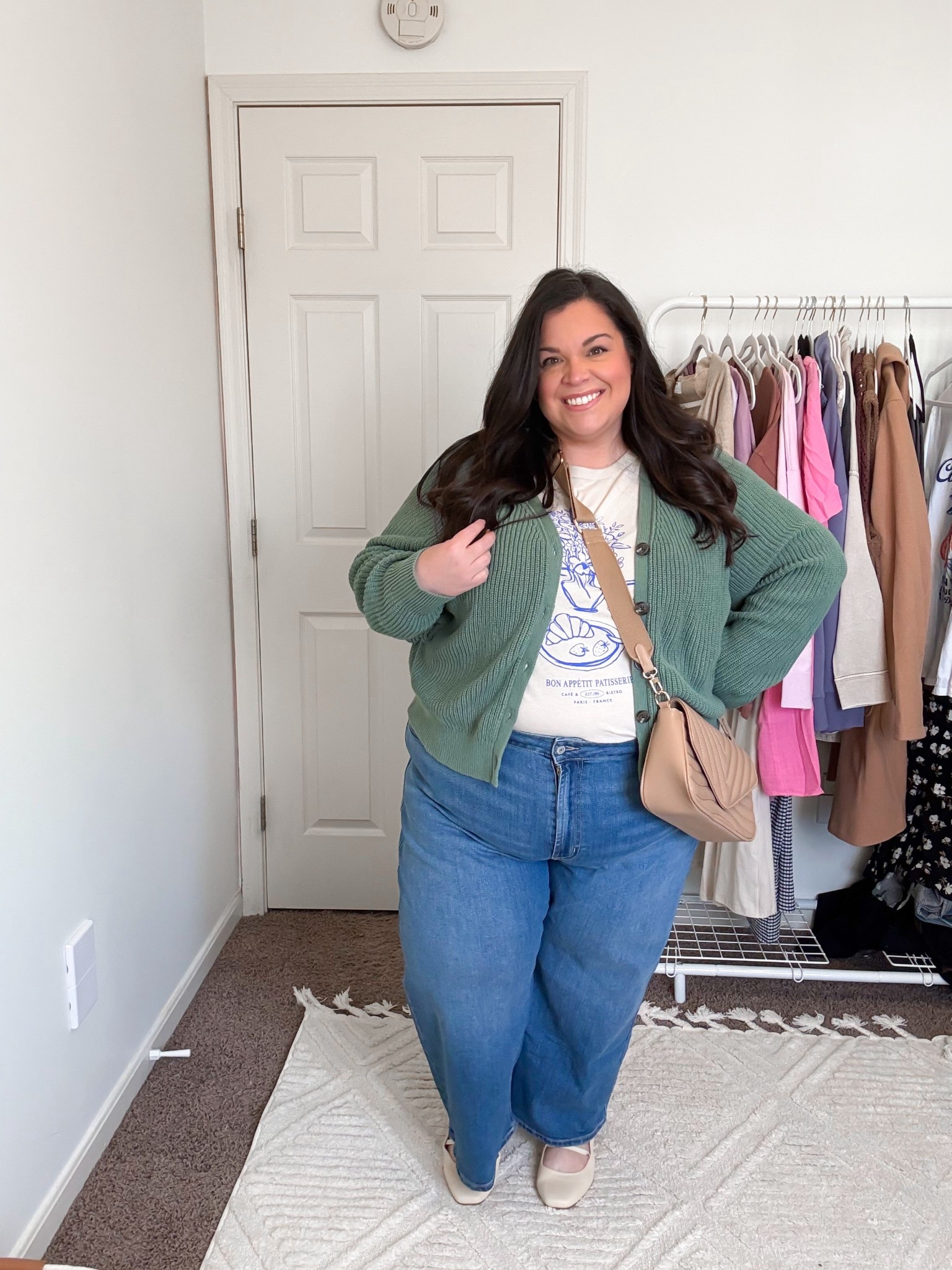 My favorite line of old navy jeans are on MAJOR sale right now! $17 WOW jeans. I wear a 16 short. This line does have some stretch to them btw 

#LTKFindsUnder50 #LTKSaleAlert #LTKPlusSize