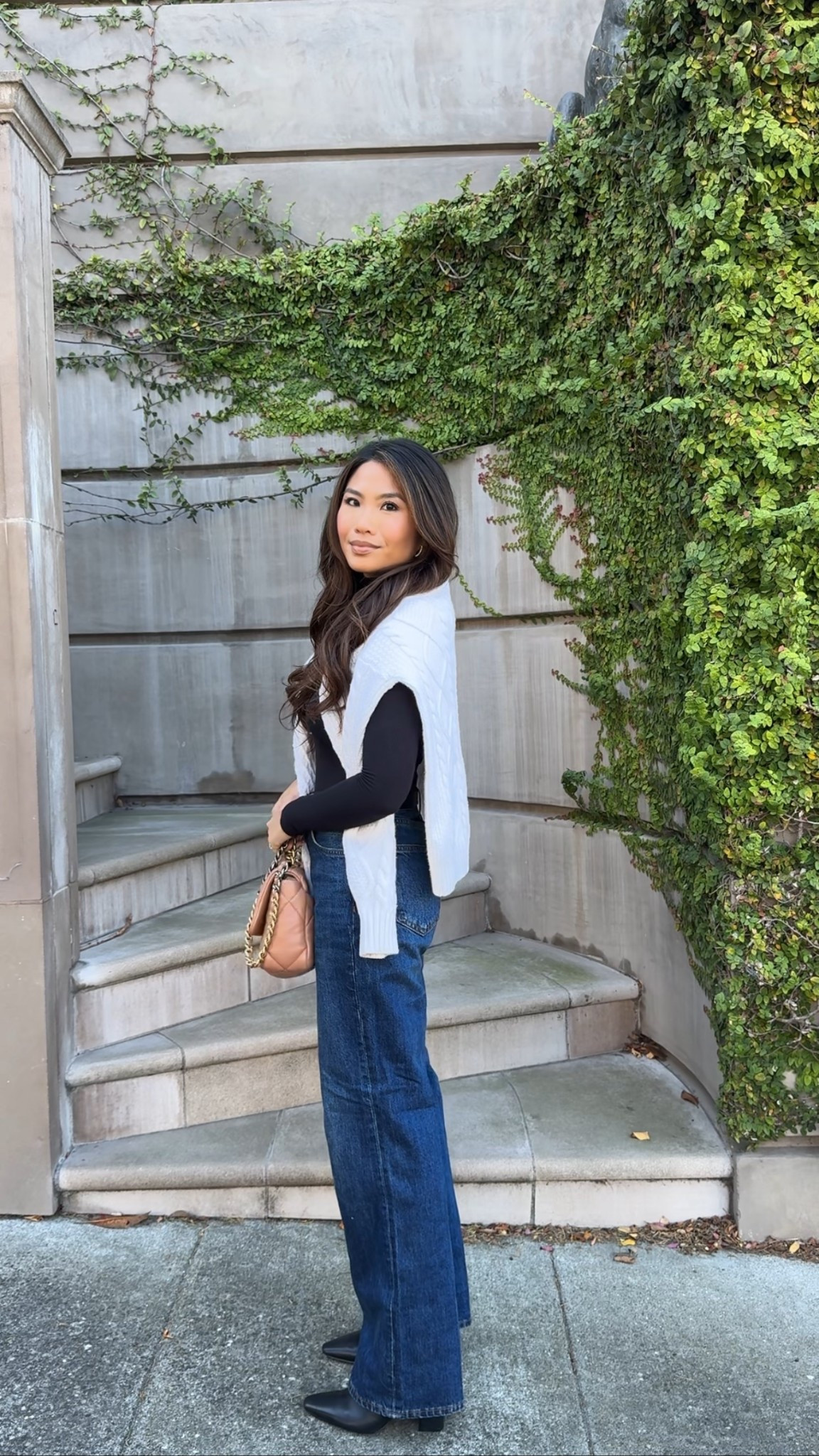 My favorite dark wash jeans and black booties! Staples for fall in my closet :)

Sizing:
Turtleneck - only turtleneck from aritzia but they didn’t bring back this year, linked similar styles
Peggy sweater - tts, xs
Jeans - tts, 25 regular in be dark about bleu wash
Booties - sized up 1/2 size 
 

#LTKFindsUnder100 #LTKPetite