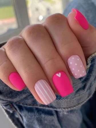 Get Glamorous with 24pcs Short Square Baby Pink Striped Dots Heart Pattern Fake Nail & 1sheet Tap... | SHEIN