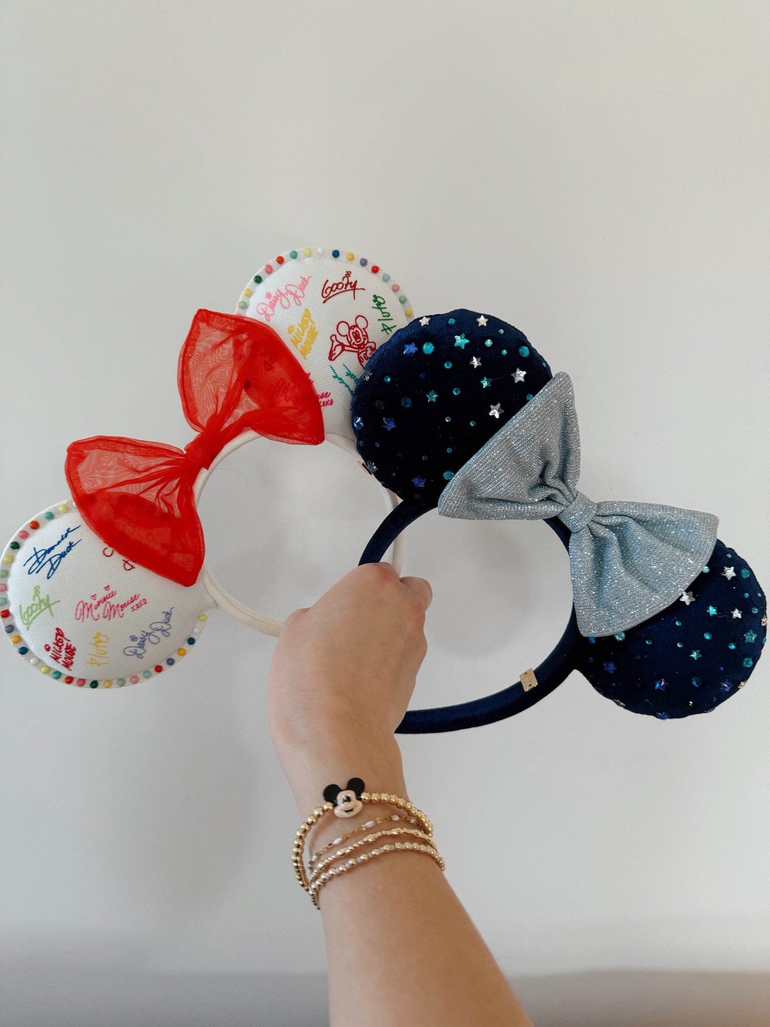 Me saying I wasn’t going to buy ears before every trip hahahaha but then I found these from Baublebar 🤩