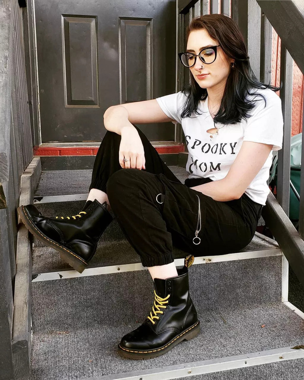 1460 Women's Smooth Leather Lace Up Boots | Dr. Martens