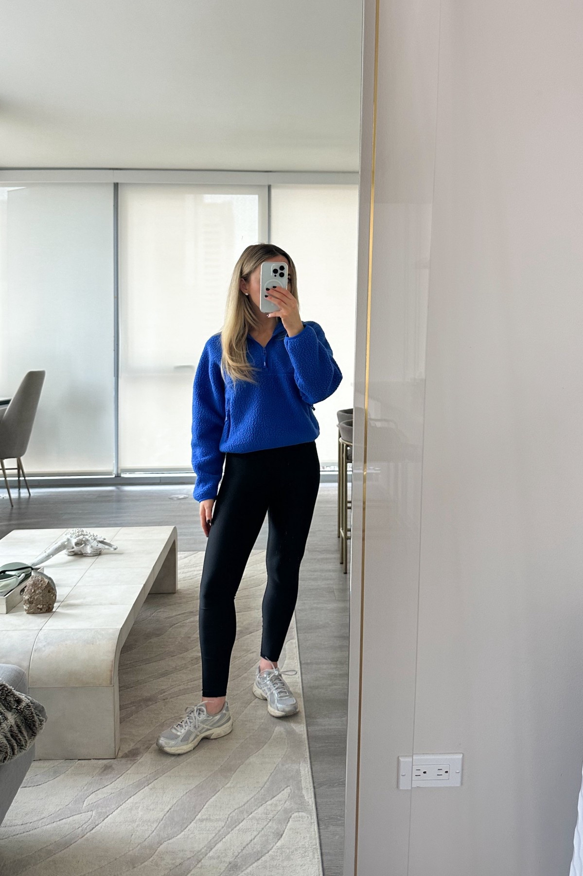 Chicago: Daily Outfit- productive Sunday reset + walking outfit



ootd style fashion, asics sneakers, walking outfit outdoor, alo yoga leggings, Aritzia outfit, winter outfit, fleece, workout outfit winter, fleece jacket, 

#LTKselfcare #LTKootd #LTKfitnessgoals