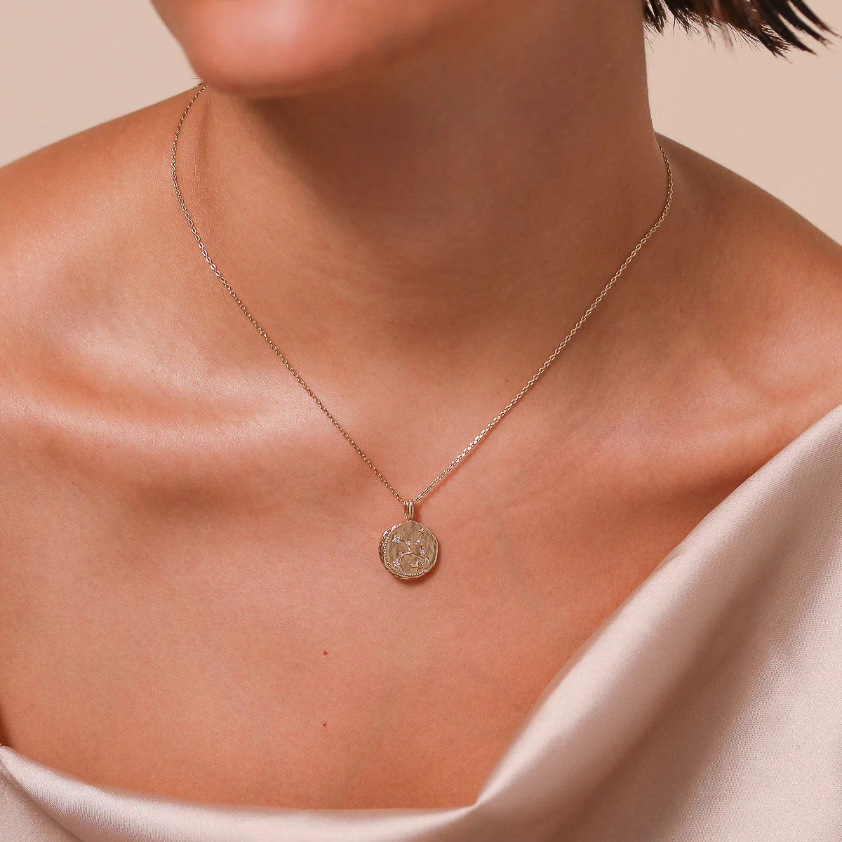 Virgo Zodiac Gold Pendant Necklace | Astrid & Miyu Necklaces | Astrid and Miyu