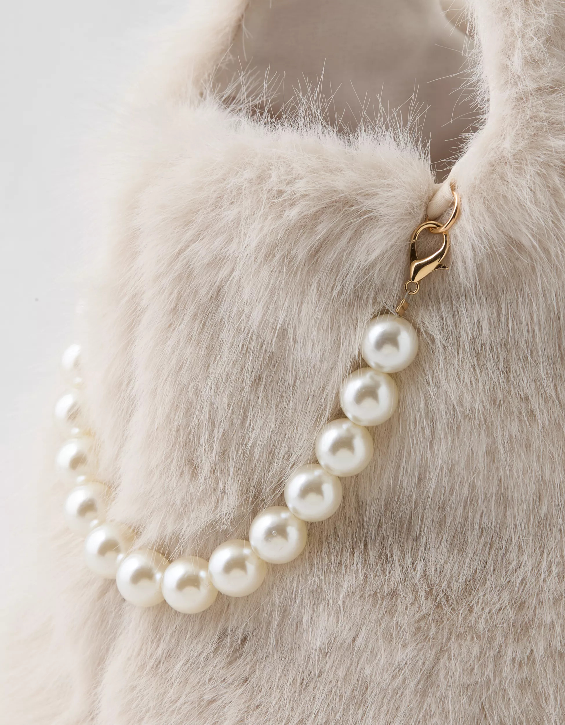 Aerie Faux Fur Pull-Through Pearl Bag | Aerie