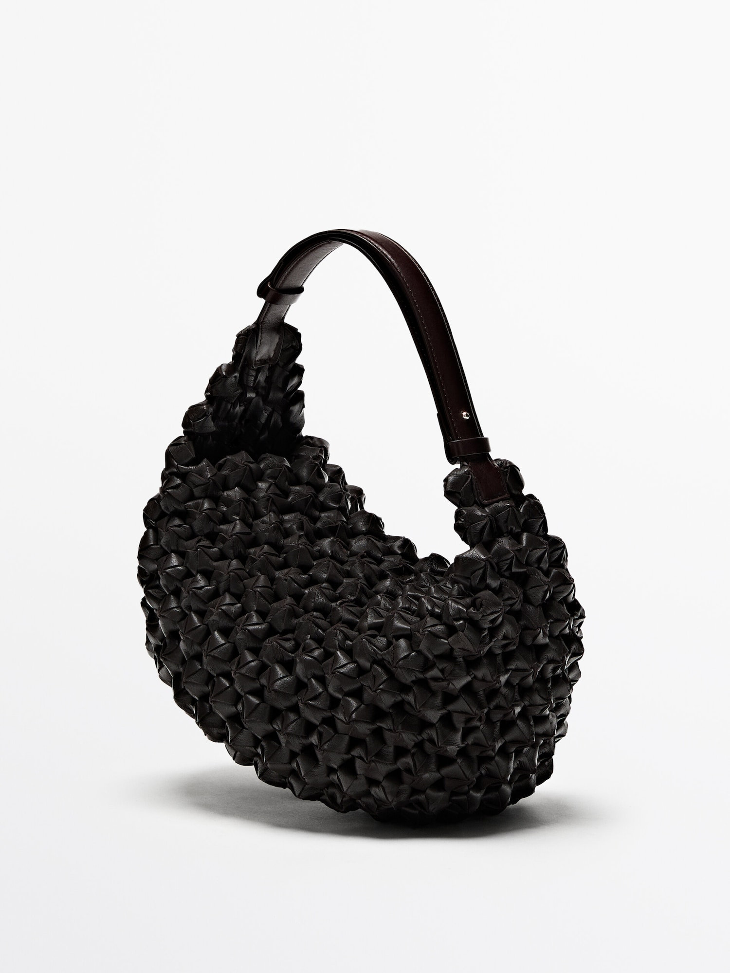 Braided medium leather bag - Limited Edition | Massimo Dutti US