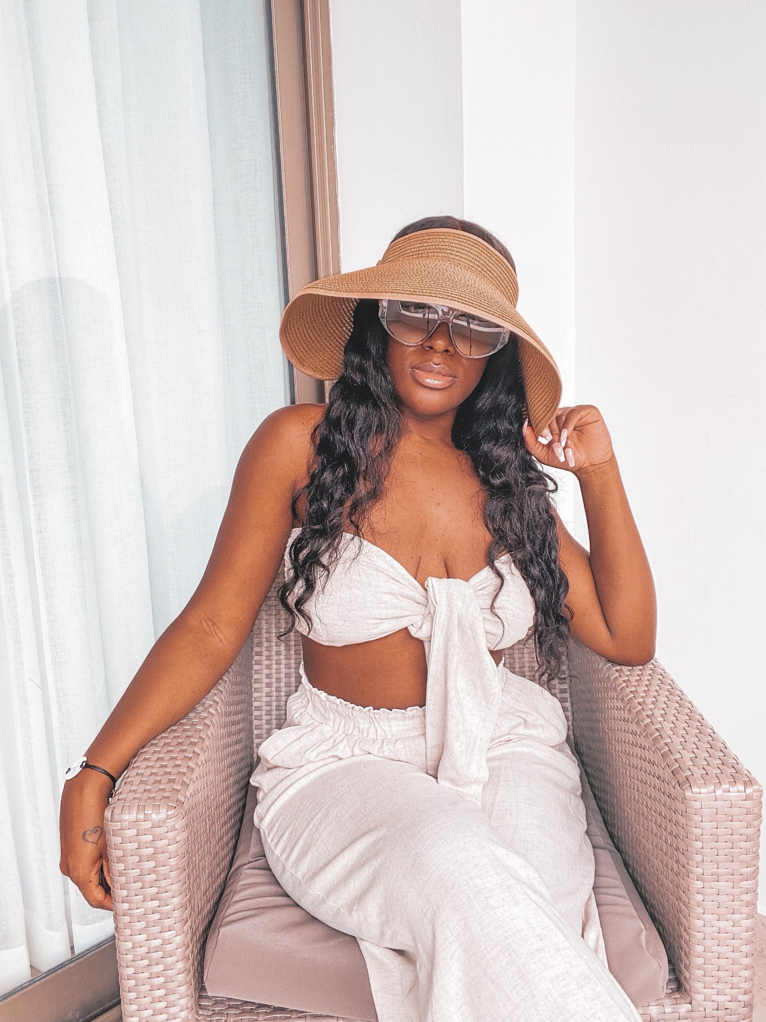 Vacation OOTD

Two piece set // matching set // straw hat // linen set // crop top // bandeau top // convertible top // pants // sunglasses // Sunnies // travel // traveling

#LTKgrwm #LTKootd #LTKTravel