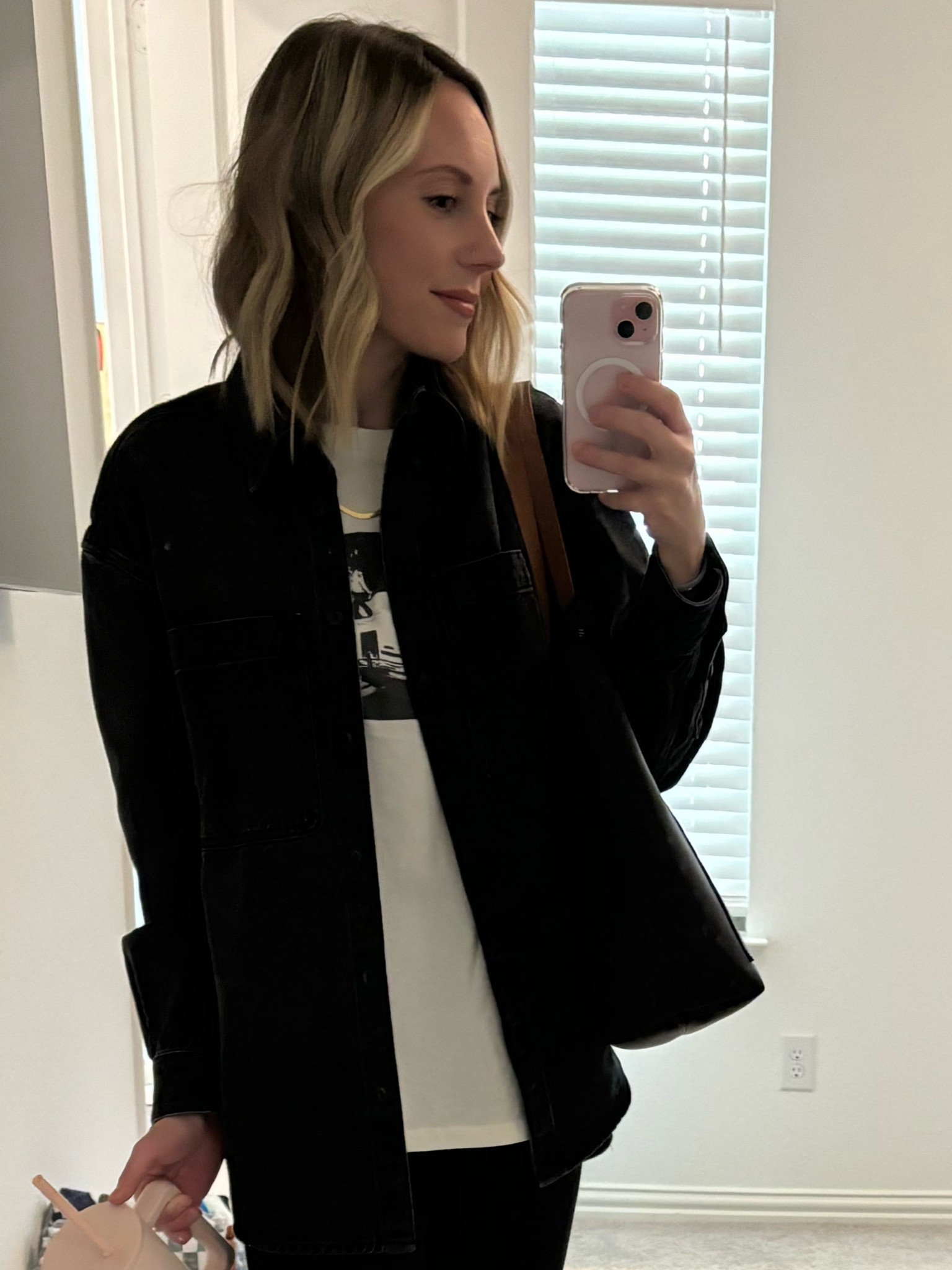 Softest relaxed graphic tee with black denim jacket, leather bag is on major sale 

#LTKitbag #LTKxMadewell #LTKsalealert