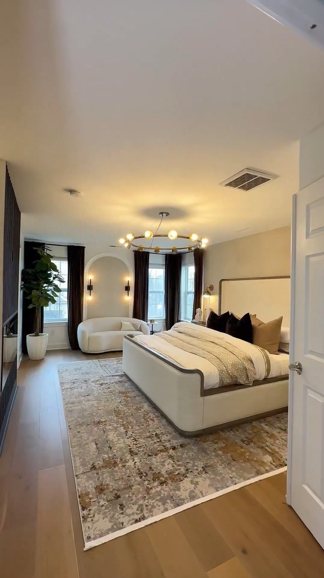 Counting down some of my favorite projects of 2024. This project Opulent Oasis bedroom transformation was definitely one of my fave 👌🏾. Client wanted a bedroom makeover that was classic, neutral luxe retreat to relax and unwind in and this is how the space turned out. I love how the space looks so much more bigger! #beforeandafter #bedroommakeover #interiordesign 

#LTKHome #LTKStyleTip #LTKSaleAlert