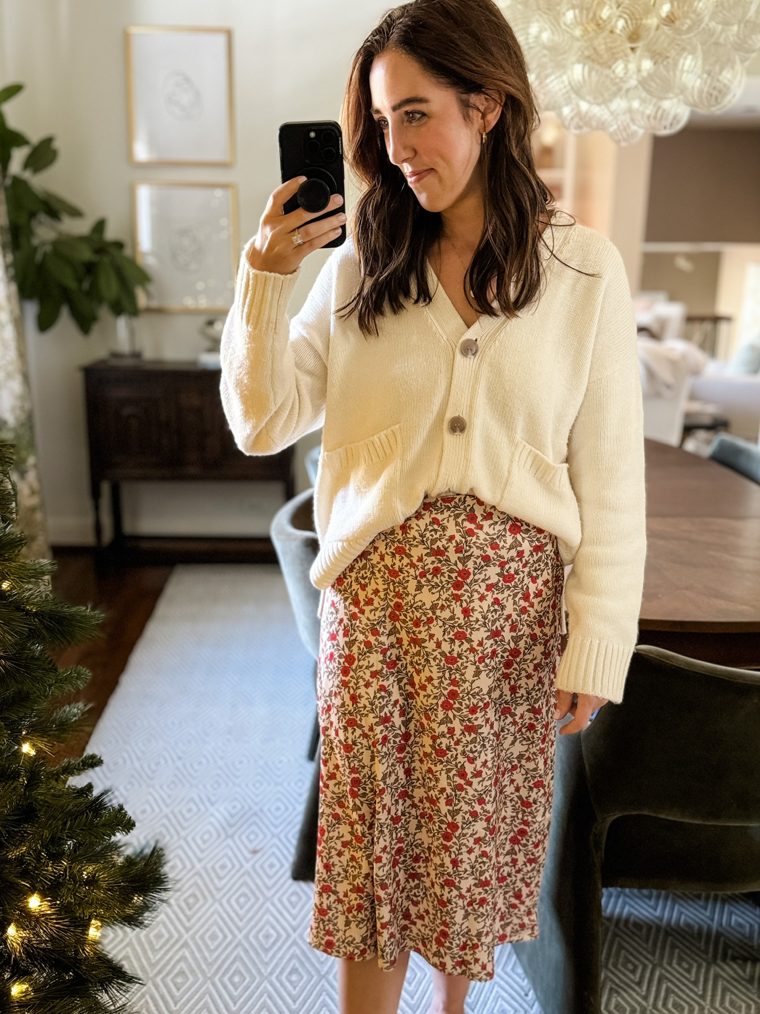 Amazon outfit! The prettiest pairing for a transitional winter look! I love pairing a cozy sweater with a silky skirt to dress it up a bit! 

Sweater, cardigan, silk skirt, satin skirt, fall outfit, winter outfit, Amazon, fashion, Amazon deals, outfit of the day, Amazon finds, Amazon, favorites, seasonal fashion, women’s fashion, fashion, finds


#LTKSeasonal #LTKstyletip #LTKworkwear