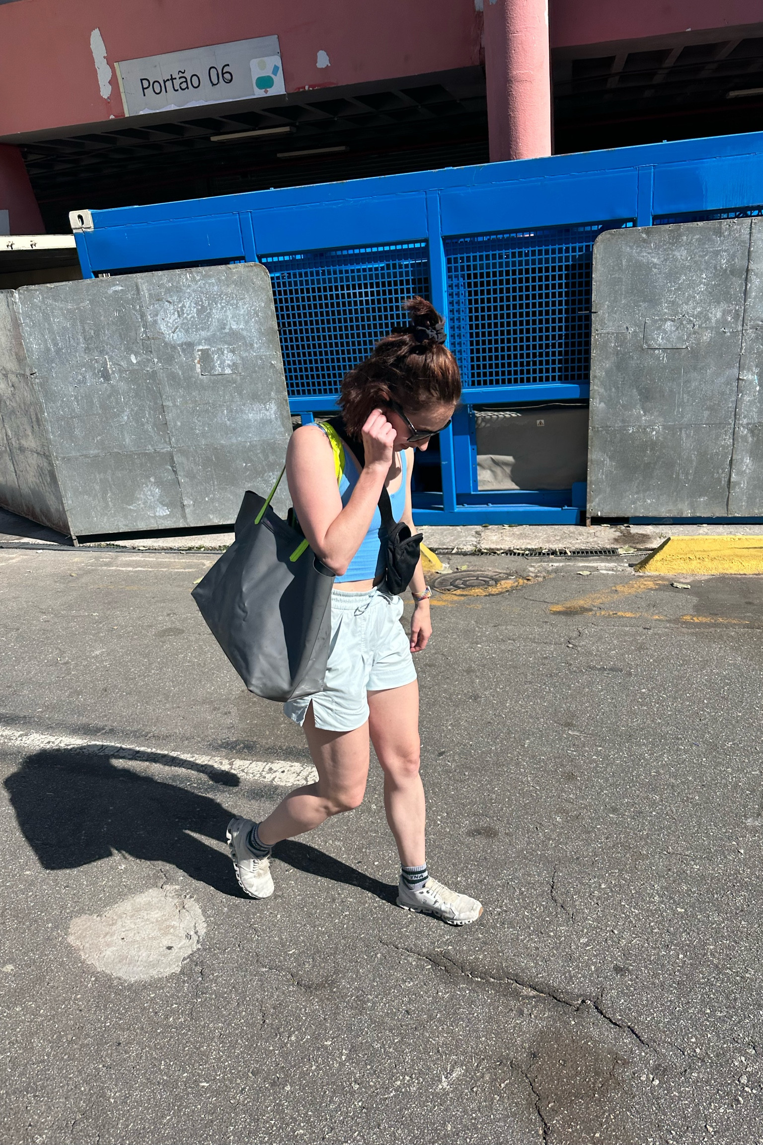 Paparazzi got the best of me… jk. Another grocery run  

#sunglasses #OOTD

#LTKTravel #LTKActive #LTKFitness