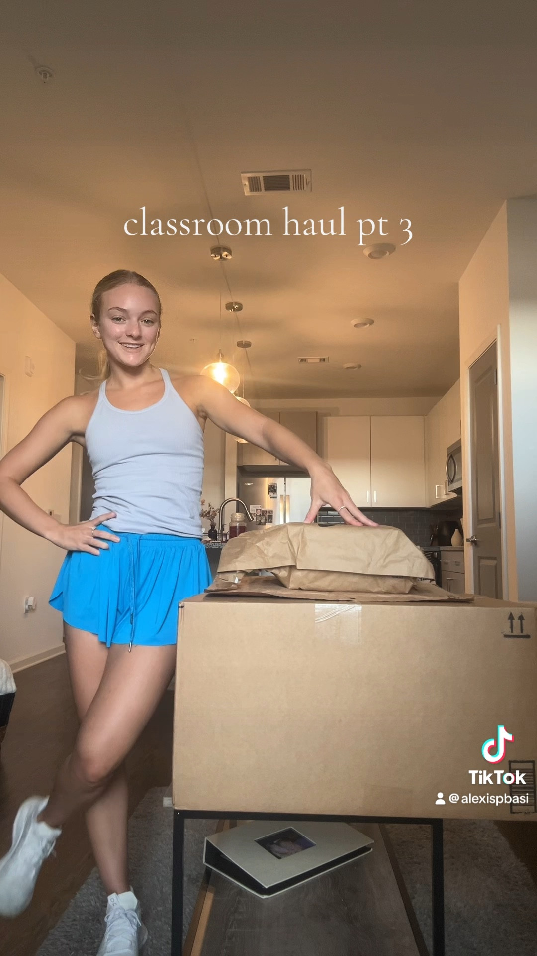 cute workout outfit from Amazon! 💙🤍

#LTKStyleTip #LTKFitness #LTKBeauty