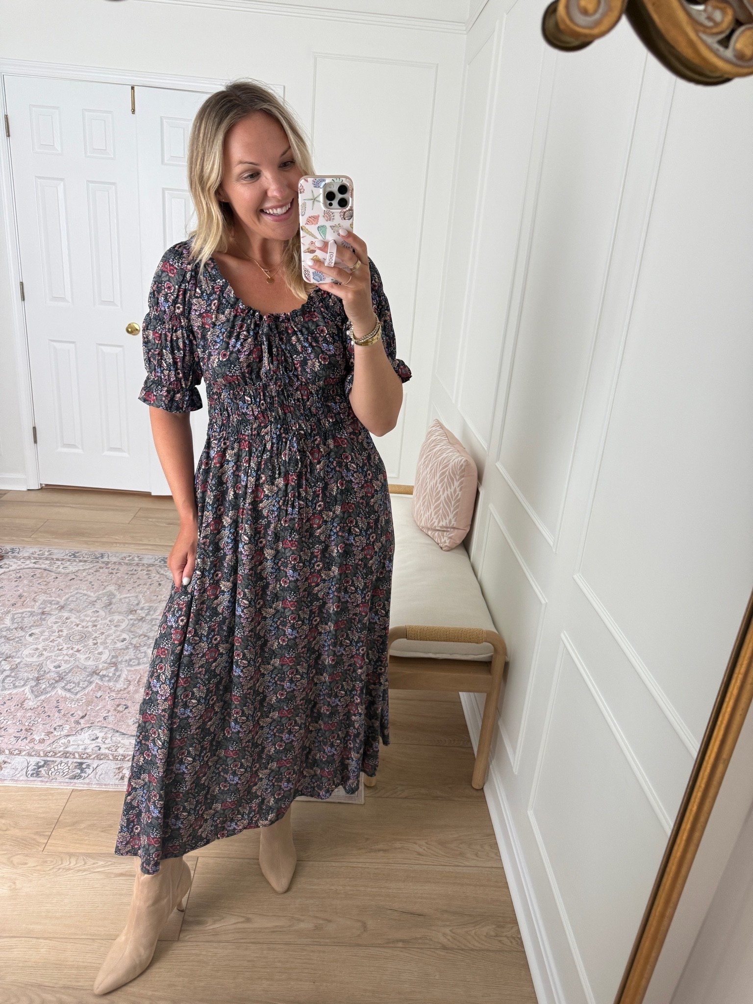 Versatile dress for fall!! Love this for family photos but it’s also modest enough for worn! Wearing a med