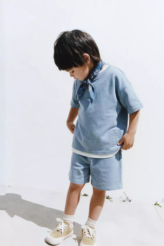 JOGGING T-SHIRT AND BERMUDA SET WITH LABEL | Zara US