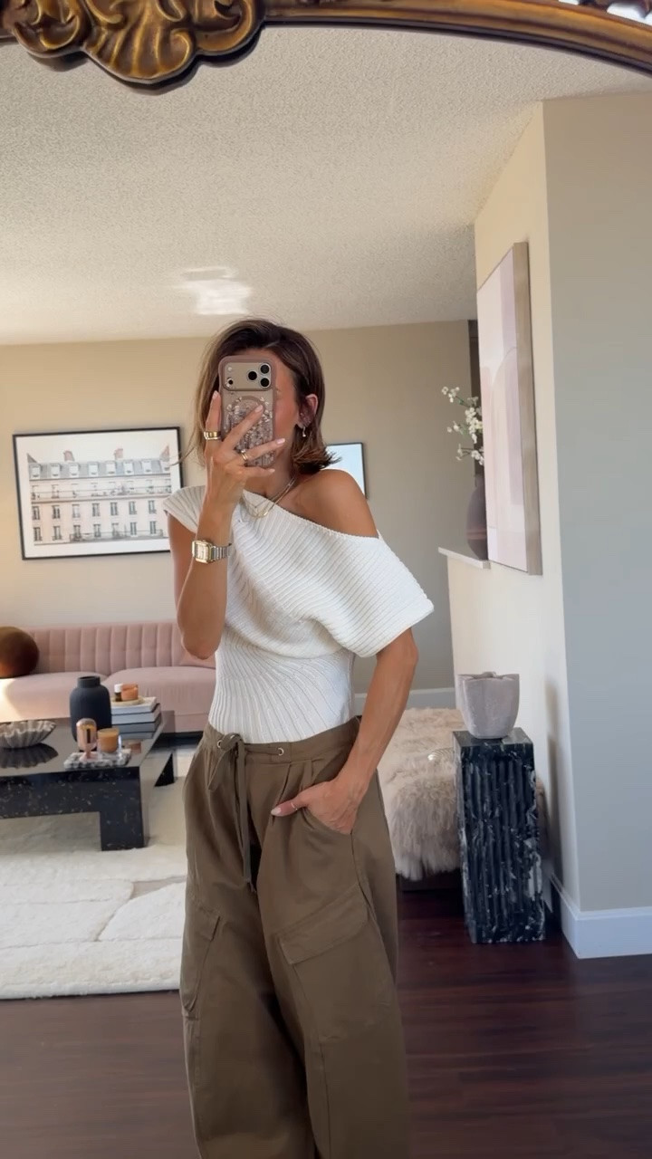 The top is so pretty, I’ve worn untucked over jeans for a dressier look and tucked in these cargo pants for a cooler vibe! Size xs on top and small on pants

#LTKootd #LTKSeasonal #LTKOver40