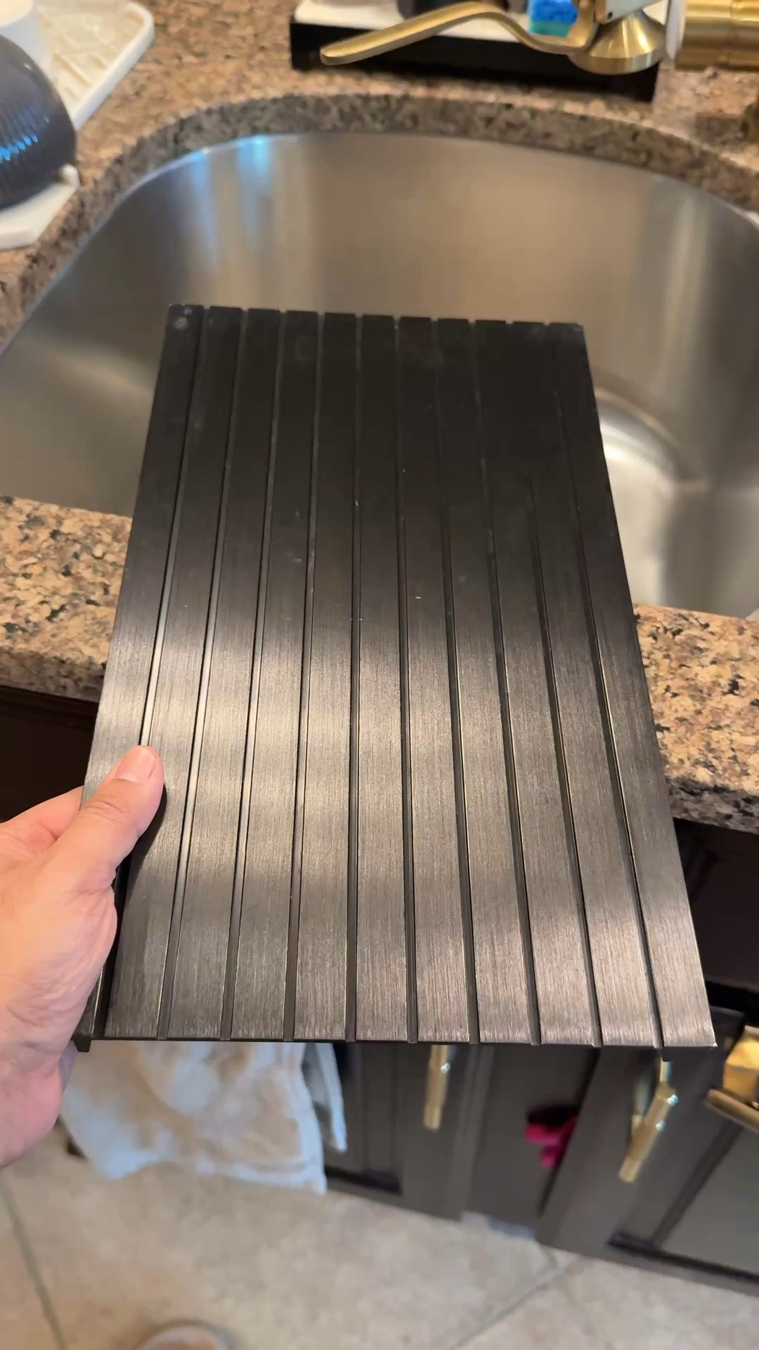 This is one of my favorite cooking hacks! 🙌 This defrosts your items in 30mins! 

#LTKfoodie #LTKmomlife