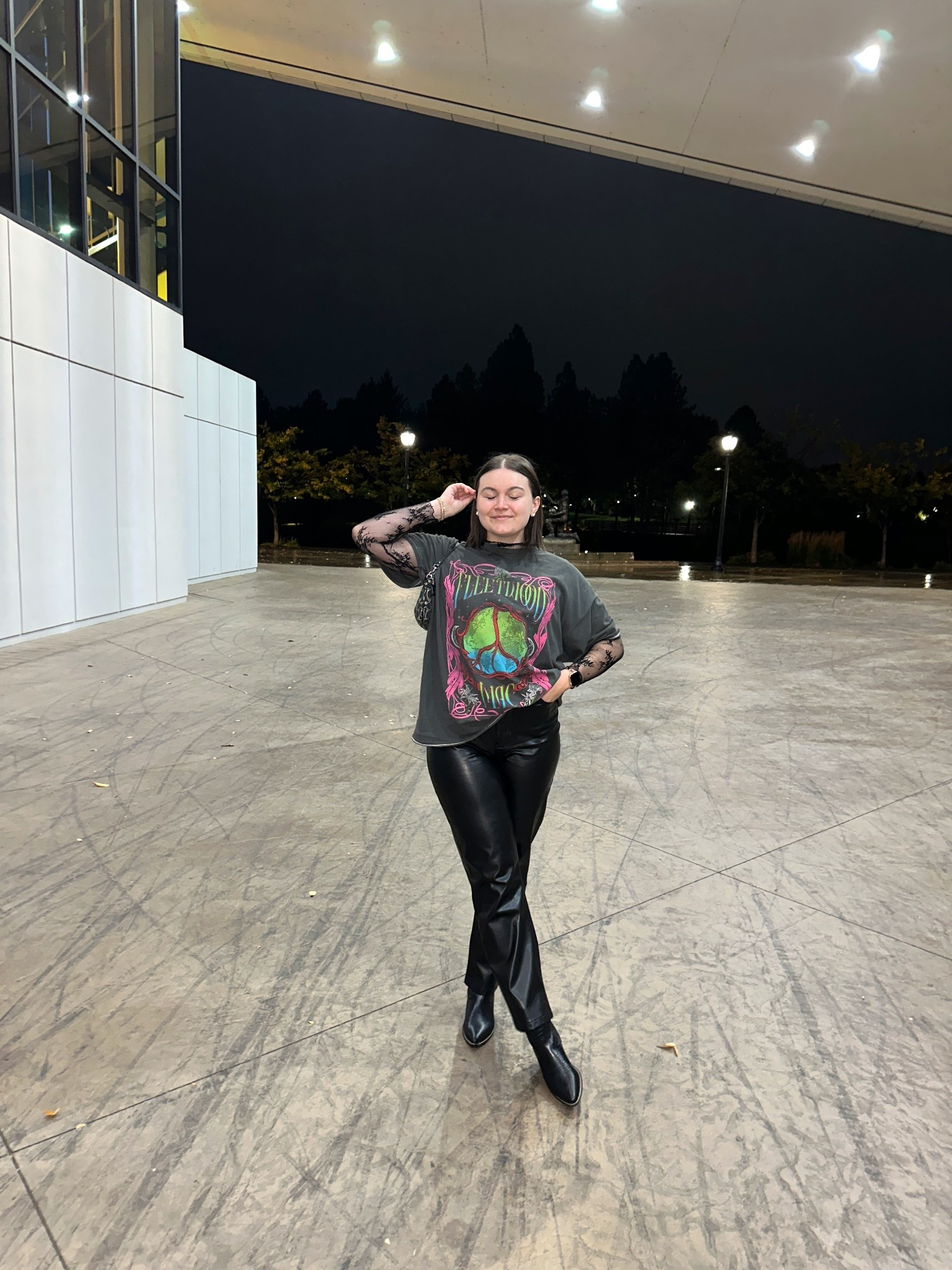 Went to the best Fleetwood Mac show last night and had to wear an appropriate tee! If you are able to see Rumours this is your sign to GO!

I’m wearing a L tee, M long sleeve, size 31 pants and size 9 boots

#LTKParties #LTKMidsize #LTKFindsUnder100