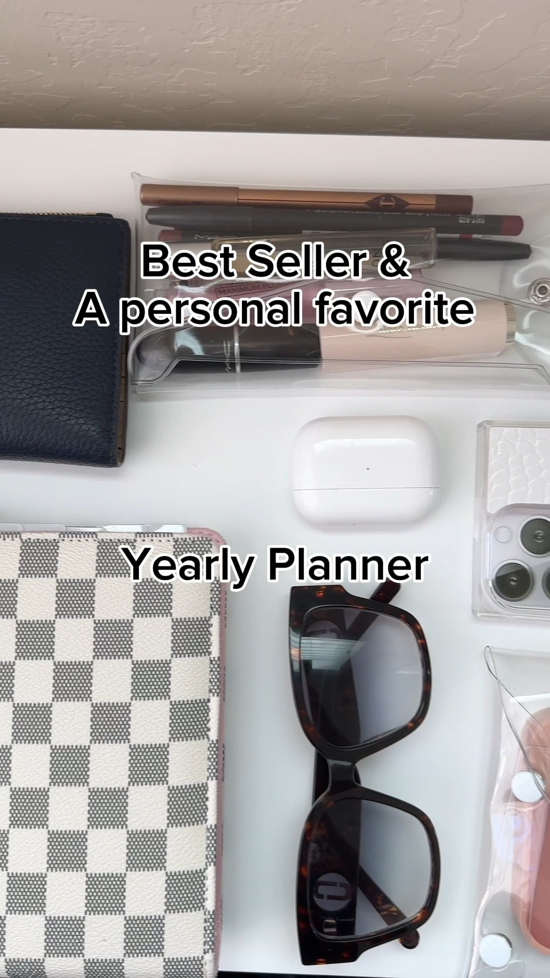 My two work must-haves ✨ The agenda cover I use every day (a spot-on Louis Vuitton dupe!) and my Tory Burch work tote — which is currently on SALE 🙌 Both are chic, durable, and perfect for staying organized during the busiest season. Linking the exact styles I carry to work!

Louis Vuitton agenda dupe
Tory Burch tote sale
work essentials for women
office organization accessories
best work bags 2025#WorkBagEssentials #OfficeStyle2025 #ToryBurchSale #ChicWorkAccessories

#LTKFindsUnder50 #LTKWorkwear #LTKGiftGuide