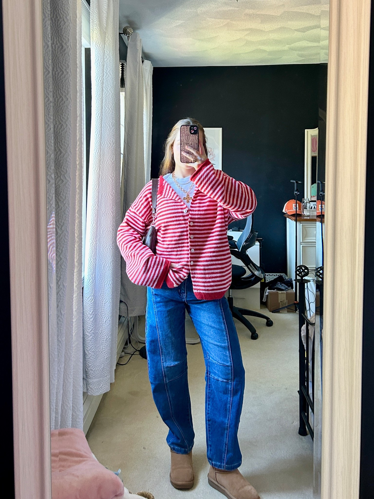 Barrel jeans, jeans outfit, jeans outfit inspo, jeans outfit inspo, fall outfit, fall outfit inspo, fall outfit inspiration, fall ootd, fuzzy boots, boots outfit, sweater outfit, brown bag, brown shoulder bag, brown purse, simple outfit, neutral outfit, striped sweater, oversized sweater, gold jewelry, chunky jewelry, chunky gold jewelry

#LTKFindsUnder50 #LTKStyleTip #LTKSeasonal