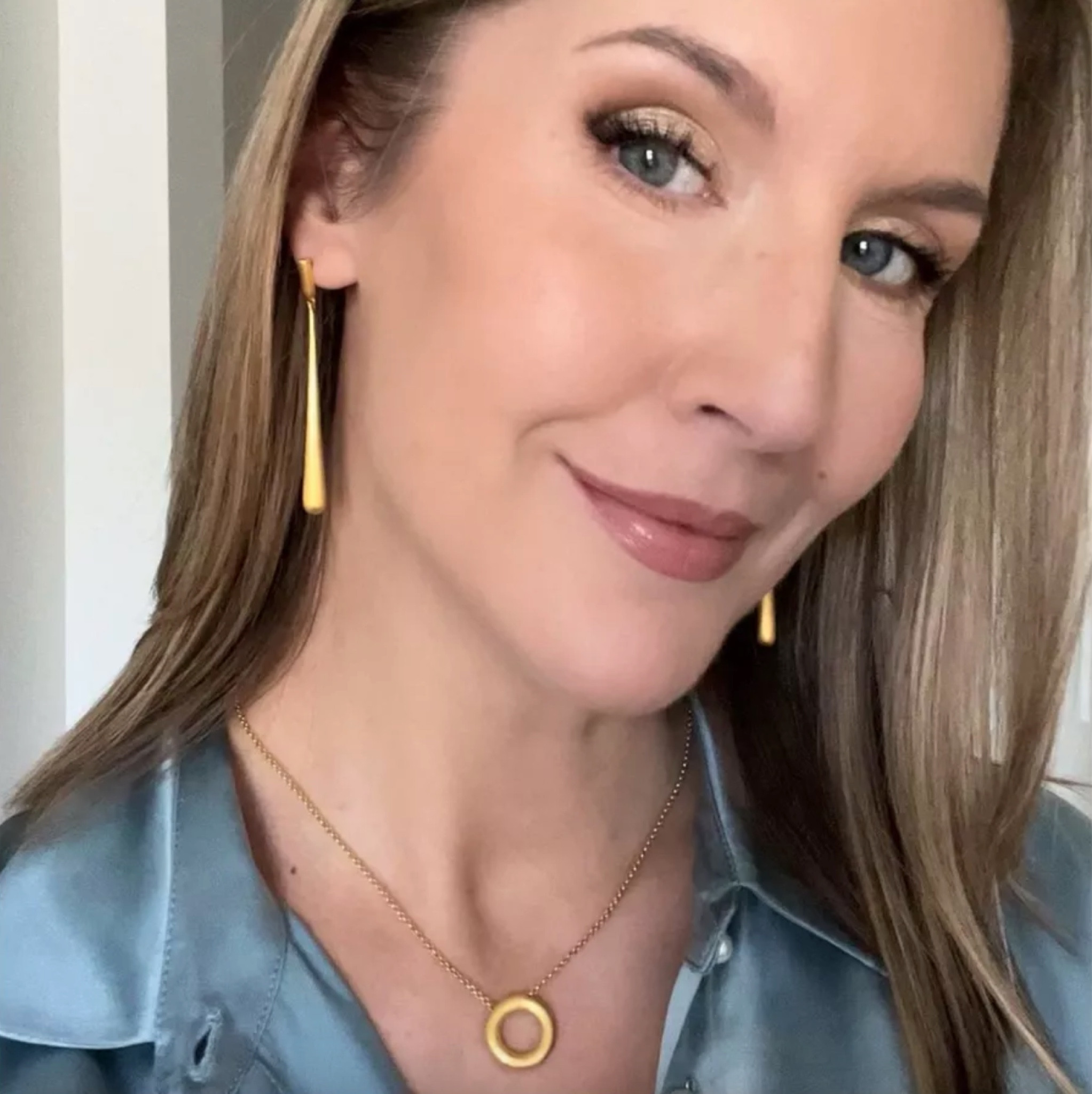 My absolute favorite everyday jewelry pieces from @deandavidson!! 

Jewelry inspo - favorite jewelry - gold jewelry - spring accessories - styling tips - must have jewelry - Dead Davidson jewelry

#LTKSeasonal #LTKstyletip