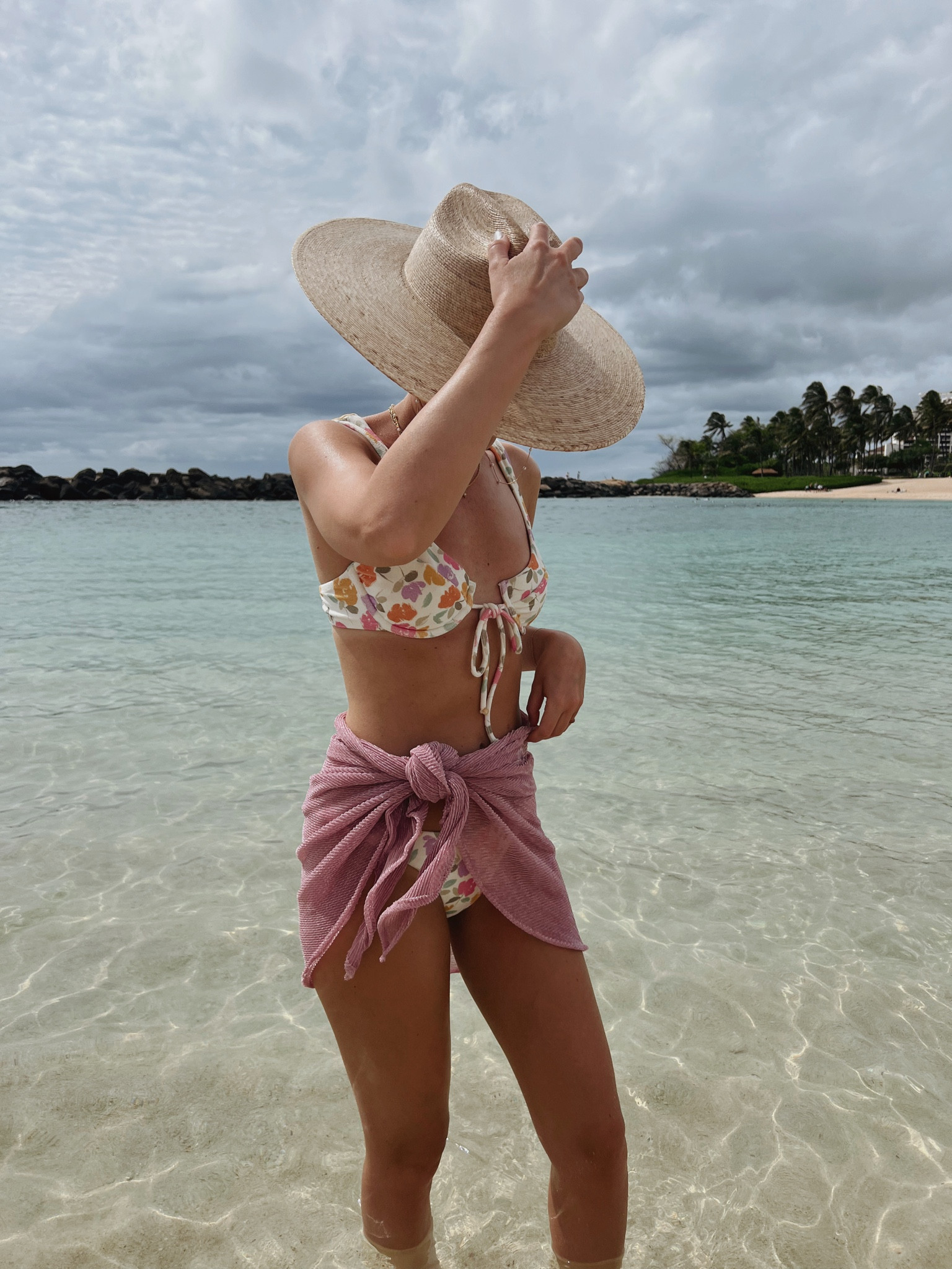 Floral swimsuit of my dreams🌼💕 the countdown to summer and lame days is on…I can’t wait to wear this cutie again! 


#LTKstyletip #LTKswim #LTKSeasonal