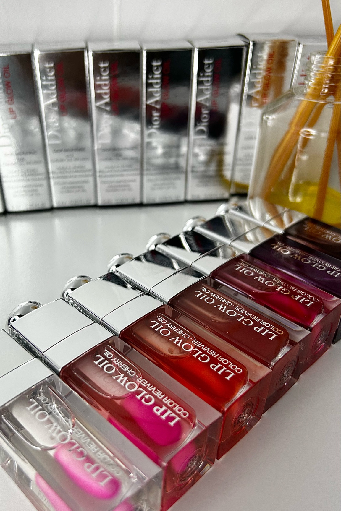 The It Girl Lip Oil 

#LTKGiftGuide #LTKHoliday #LTKbeauty