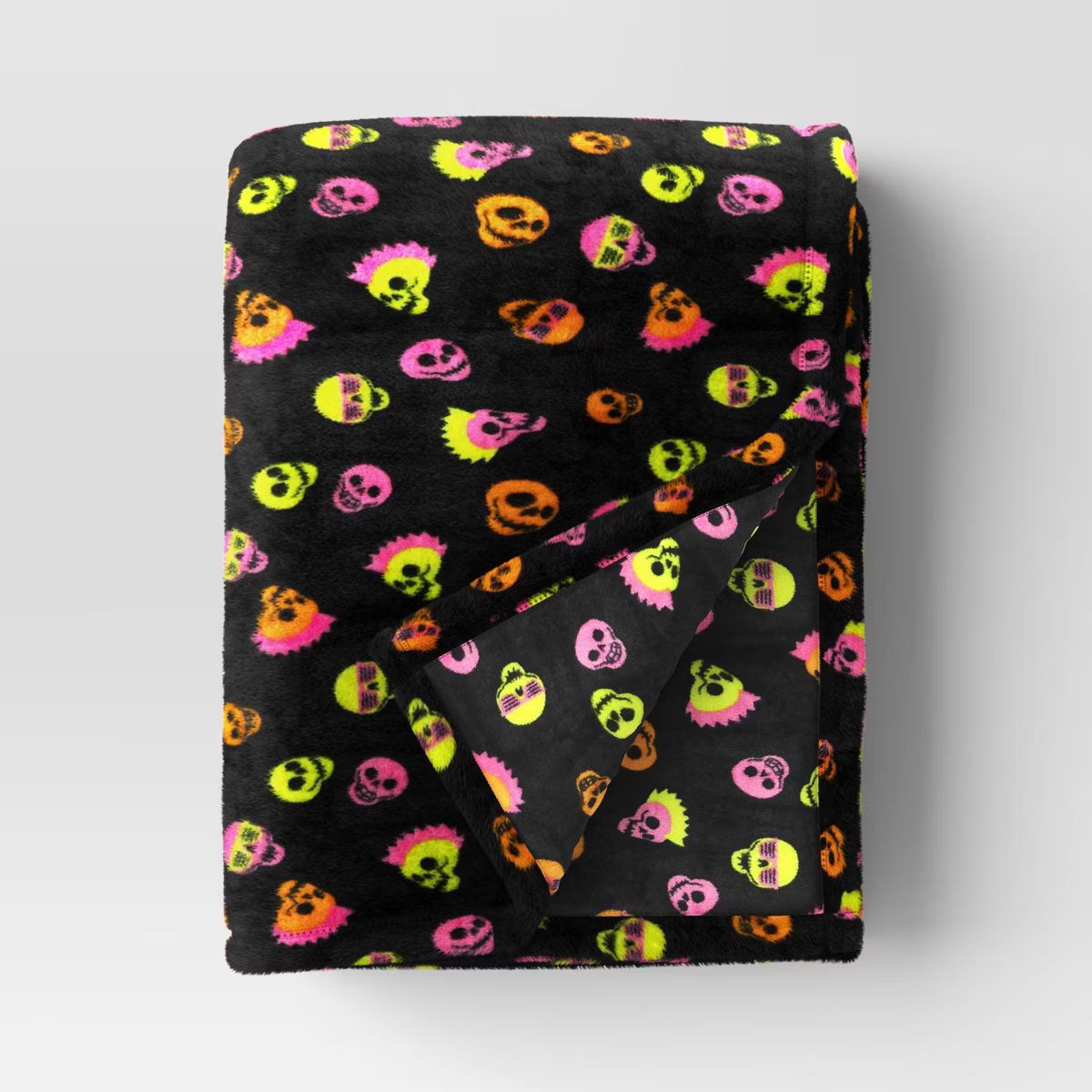 Skull Printed Plush Halloween Throw Blanket Black - Hyde & EEK! Boutique™: Recycled Polyester, ... | Target