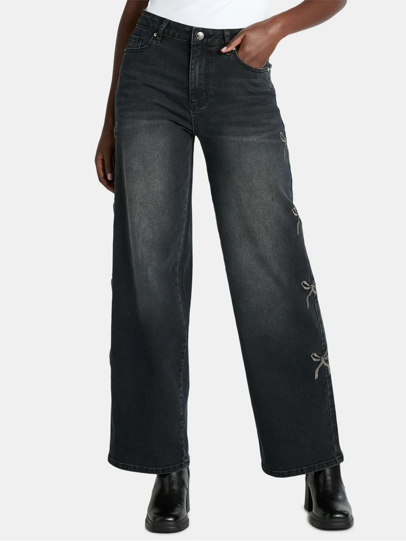 Madden NYC Women's Ultra 90s Fit Jeans with Bow Embroidery, 32" inseam, Sizes 00-18 | Walmart (US)