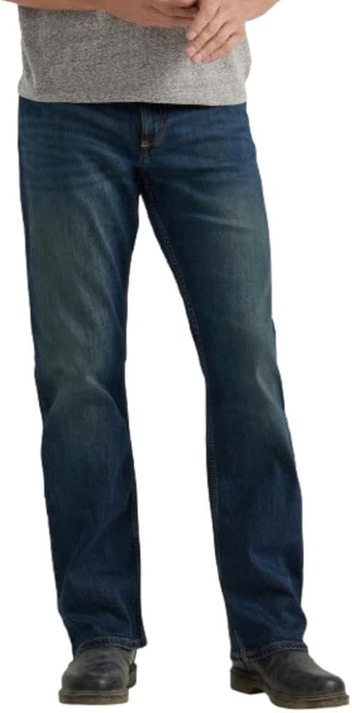 Wrangler Authentics Men's Relaxed Fit Boot Cut Jean | Amazon (US)