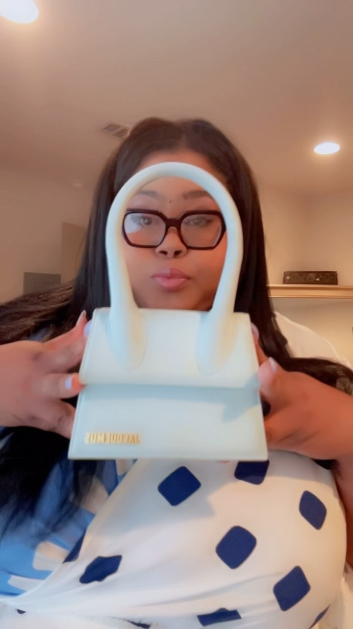 Help—fashion emergency! This gorgeous colorway from @jacquemus is so on trend, but it seems to attract dirt just by looking at it. How do you all keep your leather bags clean and in top condition? Drop your best care tips! #ParisFashionWeek #HandbagCare #LeatherCare #FashionEssentials #Jacquemus