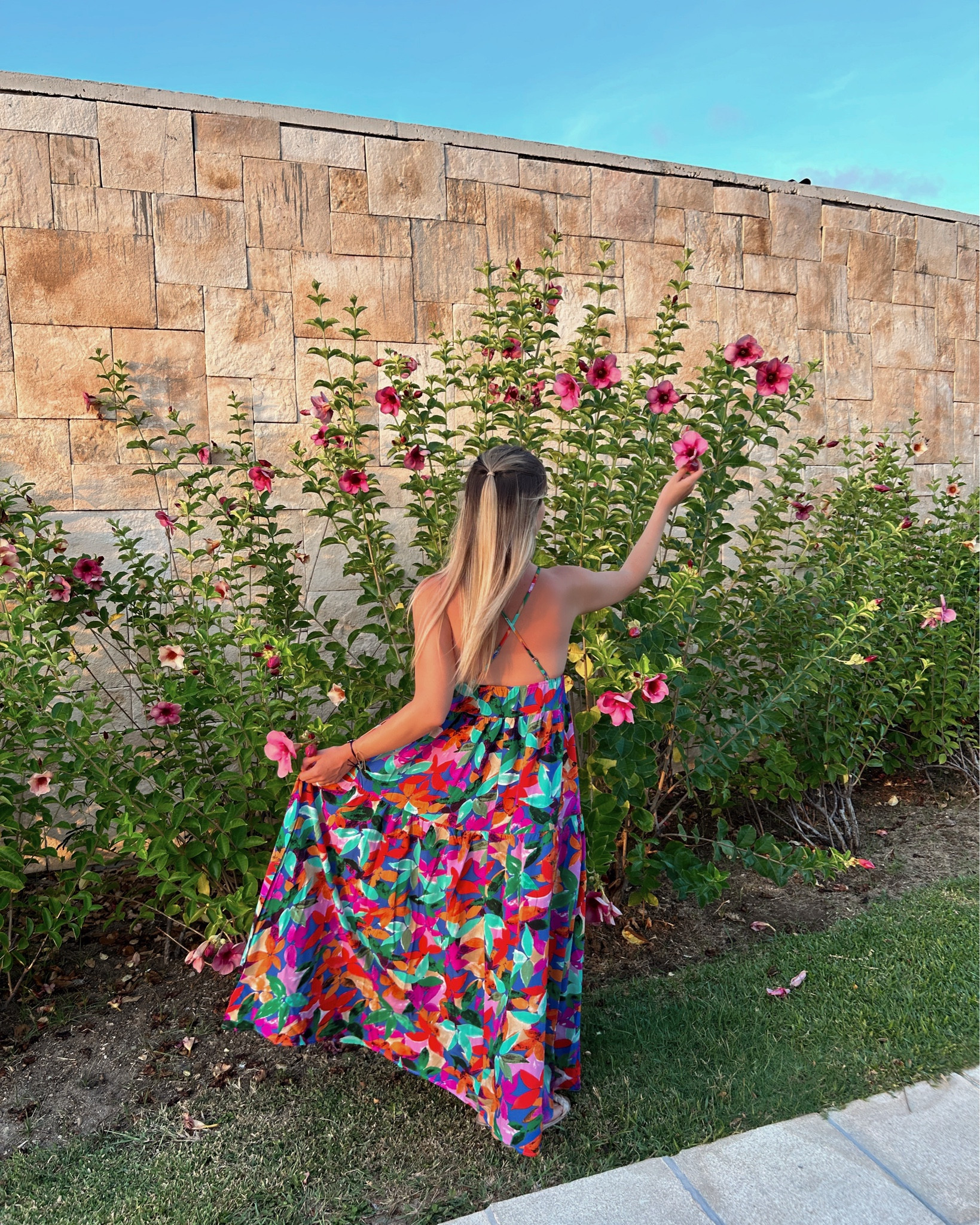 Colorful, flowy maxi dress 🌺 Perfect for summer + vacay!! 

#LTKtravel #LTKfindsunder50 #LTKSeasonal