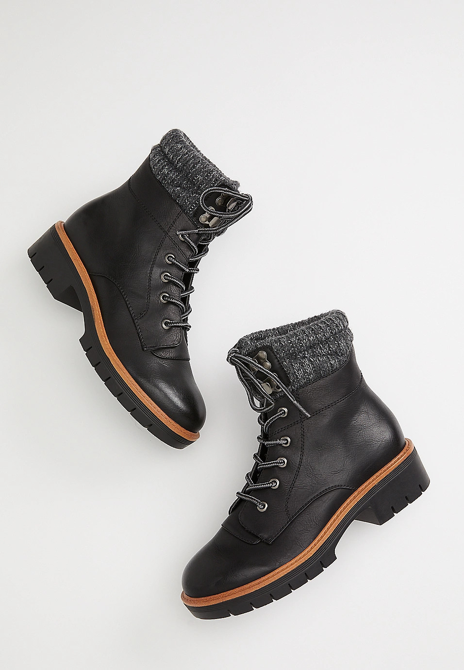 Black Roxy Adventure Boot | Maurices