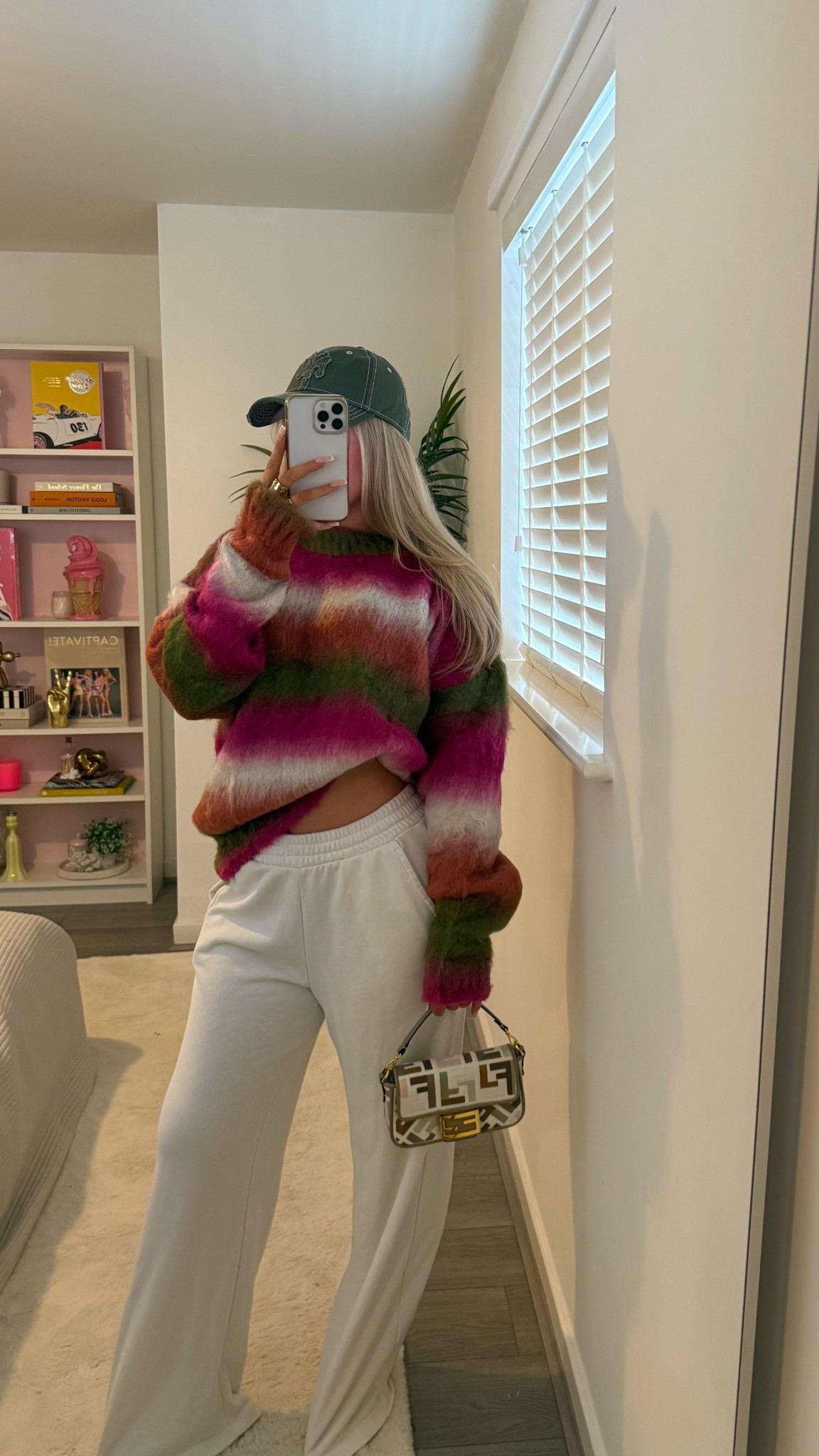 Linked similar hat! Joggers are old BERSHKA x

#LTKautumn #LTKwinter #LTKuk