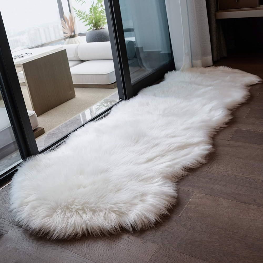 Coumore Ultra Soft Faux Sheepskin Fur Rug White Fluffy Area Rugs Chair Couch Cover Fuzzy Rug for ... | Amazon (US)