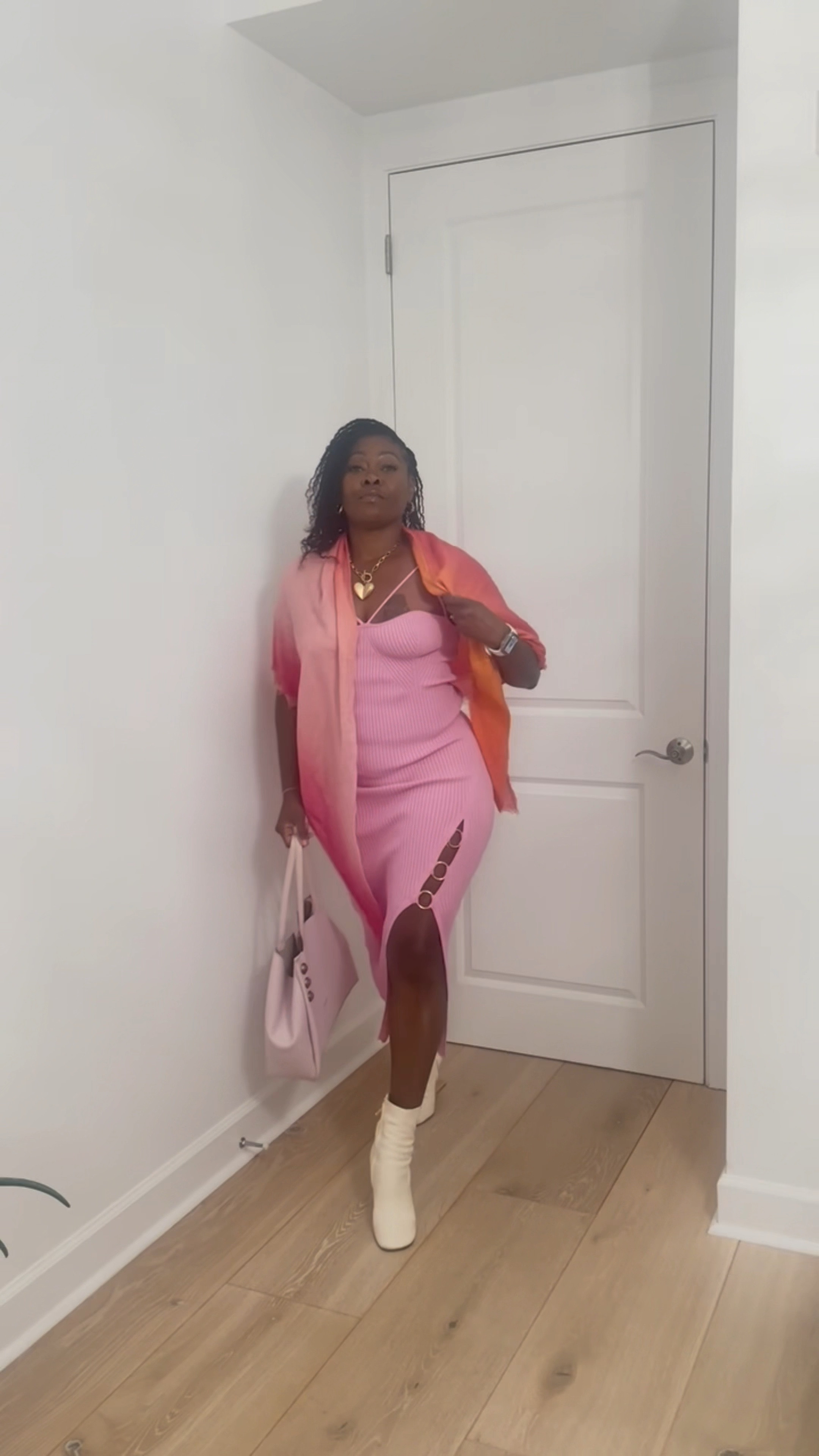 My Valentine’s Day outfit! 💕Out to get sushi with my husband. 🍣 Scarf is Louis Vuitton!!

Had to dress for the occasion! 



#LTKSpring #LTKSeasonal #LTKStyleTip
