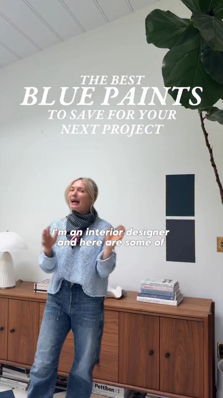 Save this vid for your next project 💙 I LOVE a blue room and here is just a fraction of them - if you wanna see more examples or save this list somewhere, I have a blog post with more photos of all the blue paints I’ve tried (LINK IN BIO)… have you tried any of these??

Photos by @kaitlinmgreen_photo