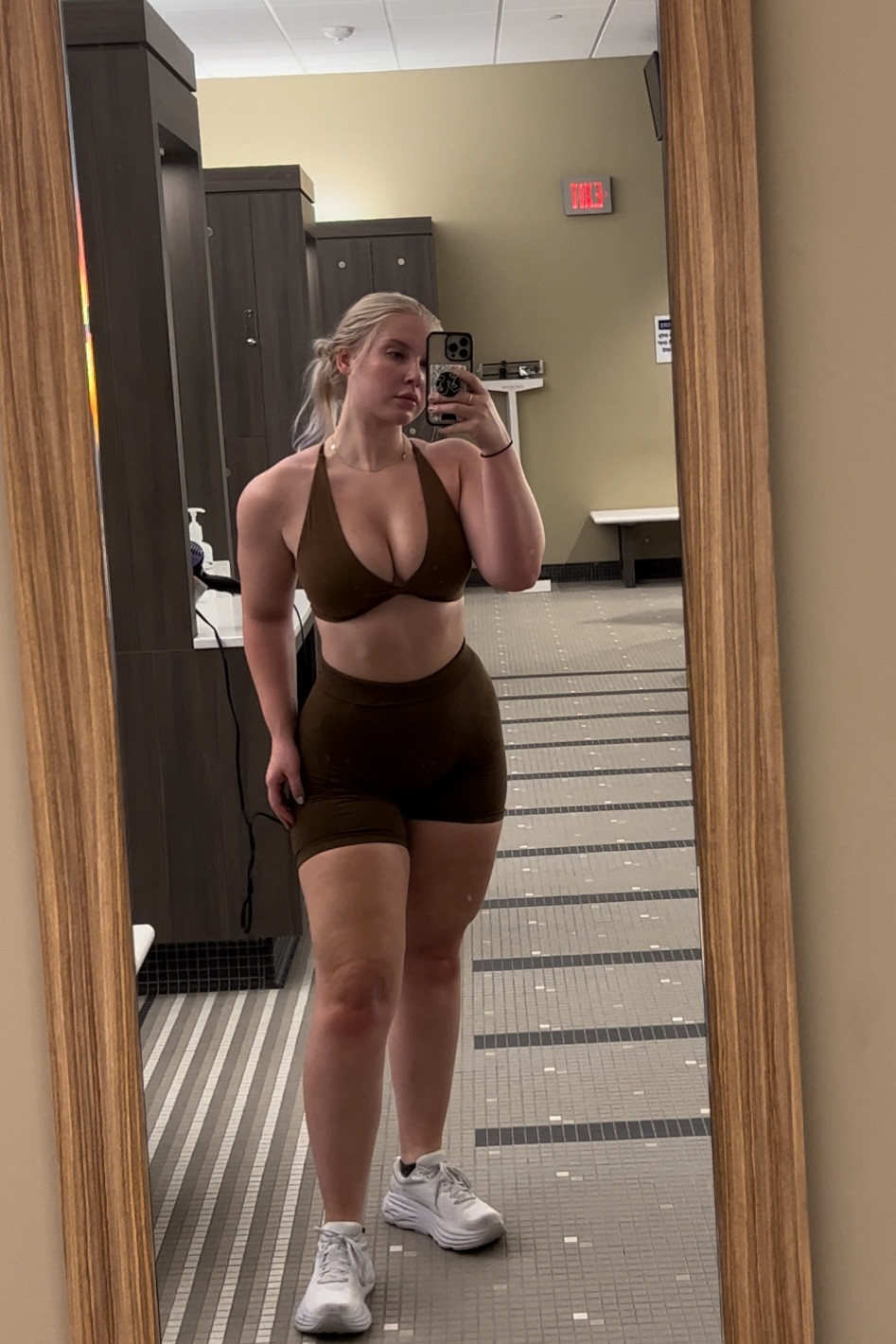 small in bra + shorts :)

#LTKSeasonal #LTKfit #LTKcurves