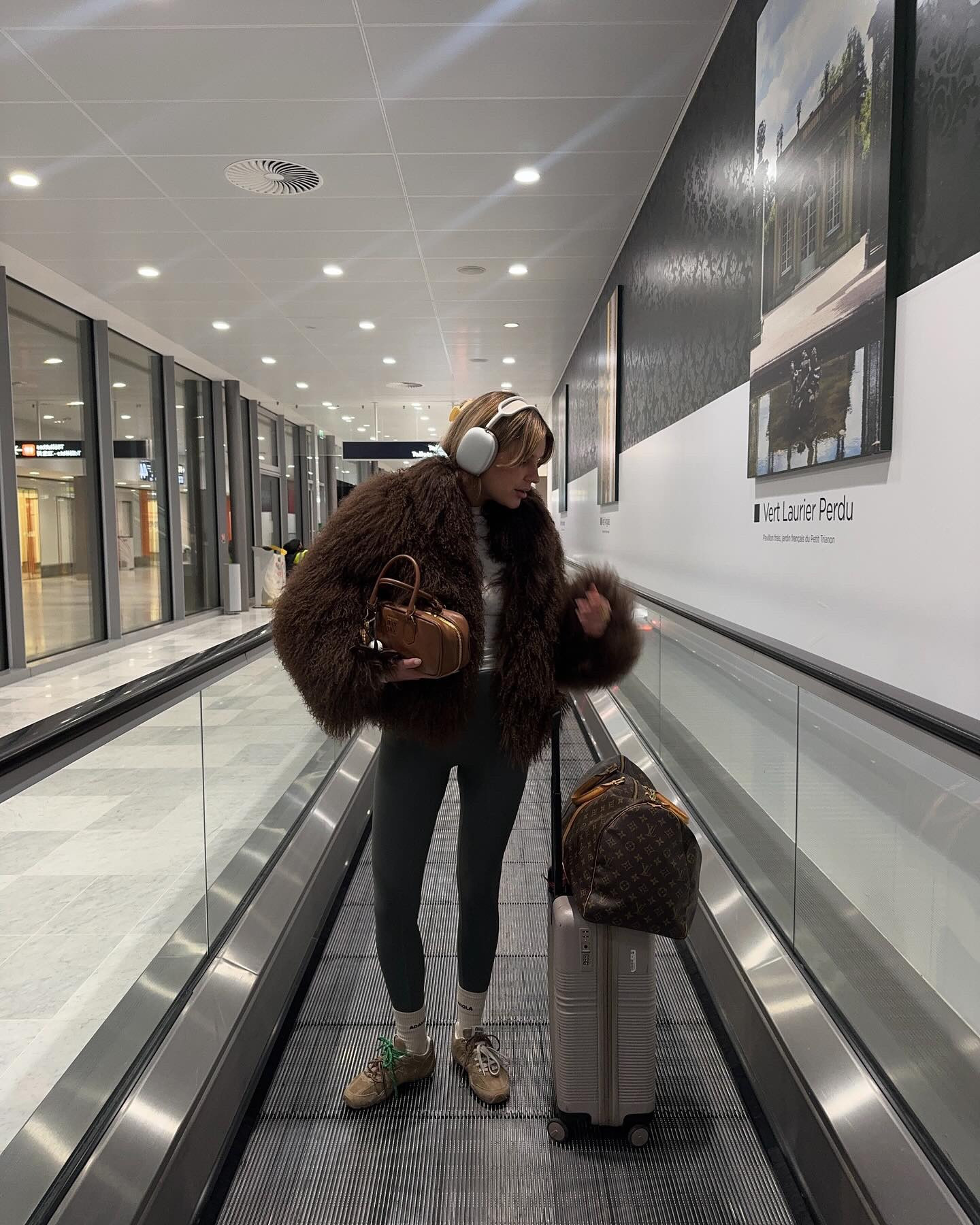 let’s the holidays begin 🤍