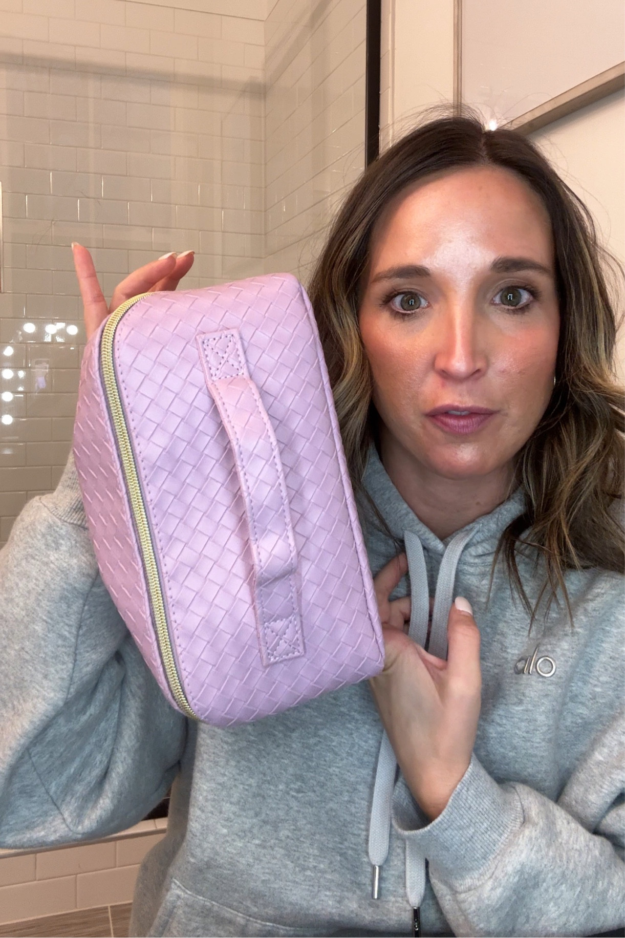 Amazon gift idea it’s a makeup bag you could add in a couple of your favorite products, add a bow and bam. Under $20 also 

#LTKHoliday #LTKSeasonal #LTKGiftGuide